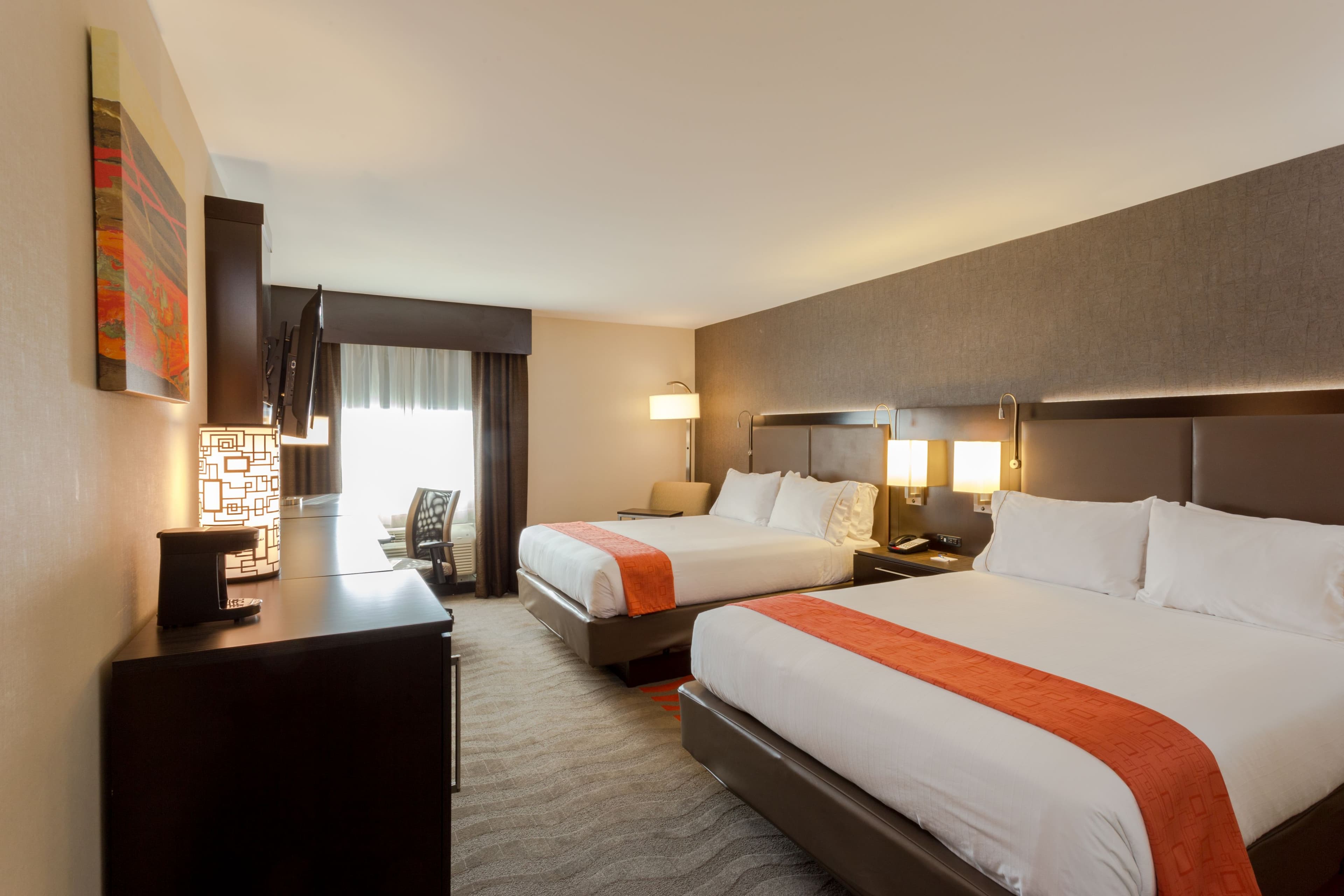 Holiday Inn Express & Suites Baltimore West - Catonsville — 9