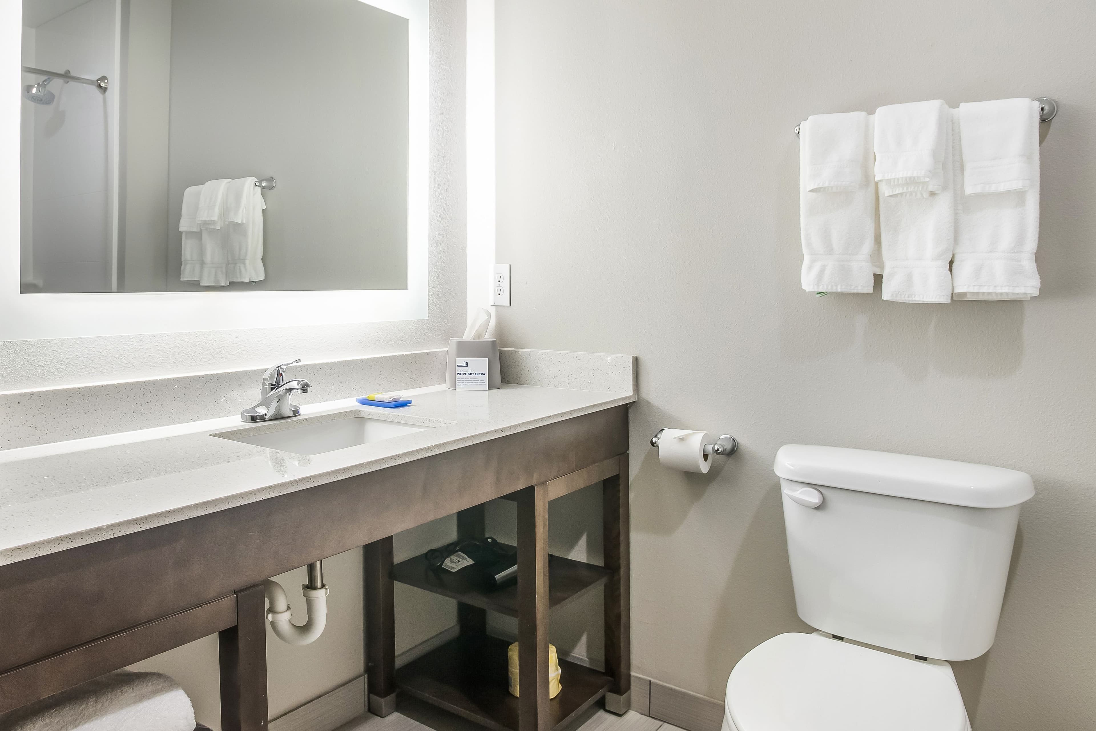 Holiday Inn Express & Suites Tulsa East - Catoosa — 7