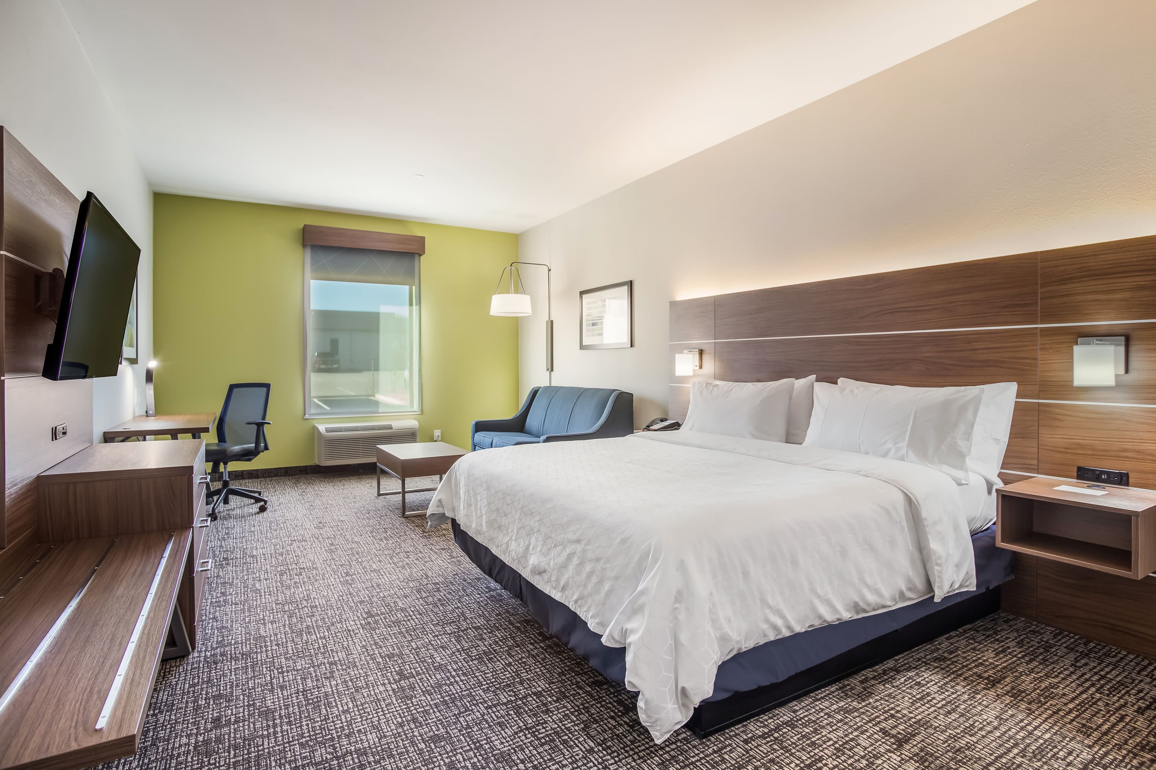Holiday Inn Express & Suites Tulsa East - Catoosa — 29