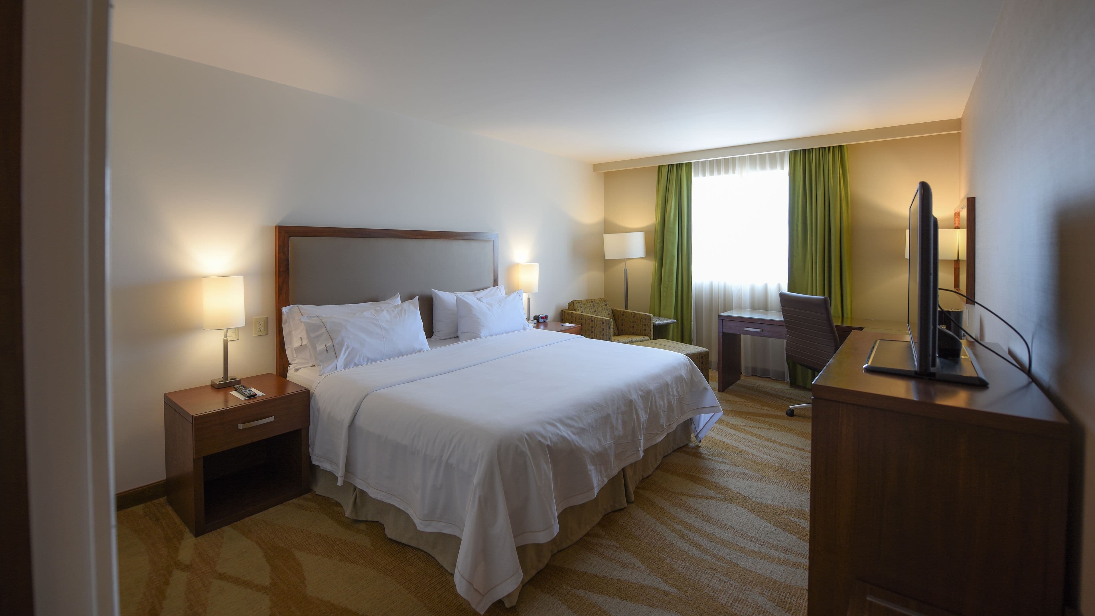 Holiday Inn Express & Suites Celaya — 7
