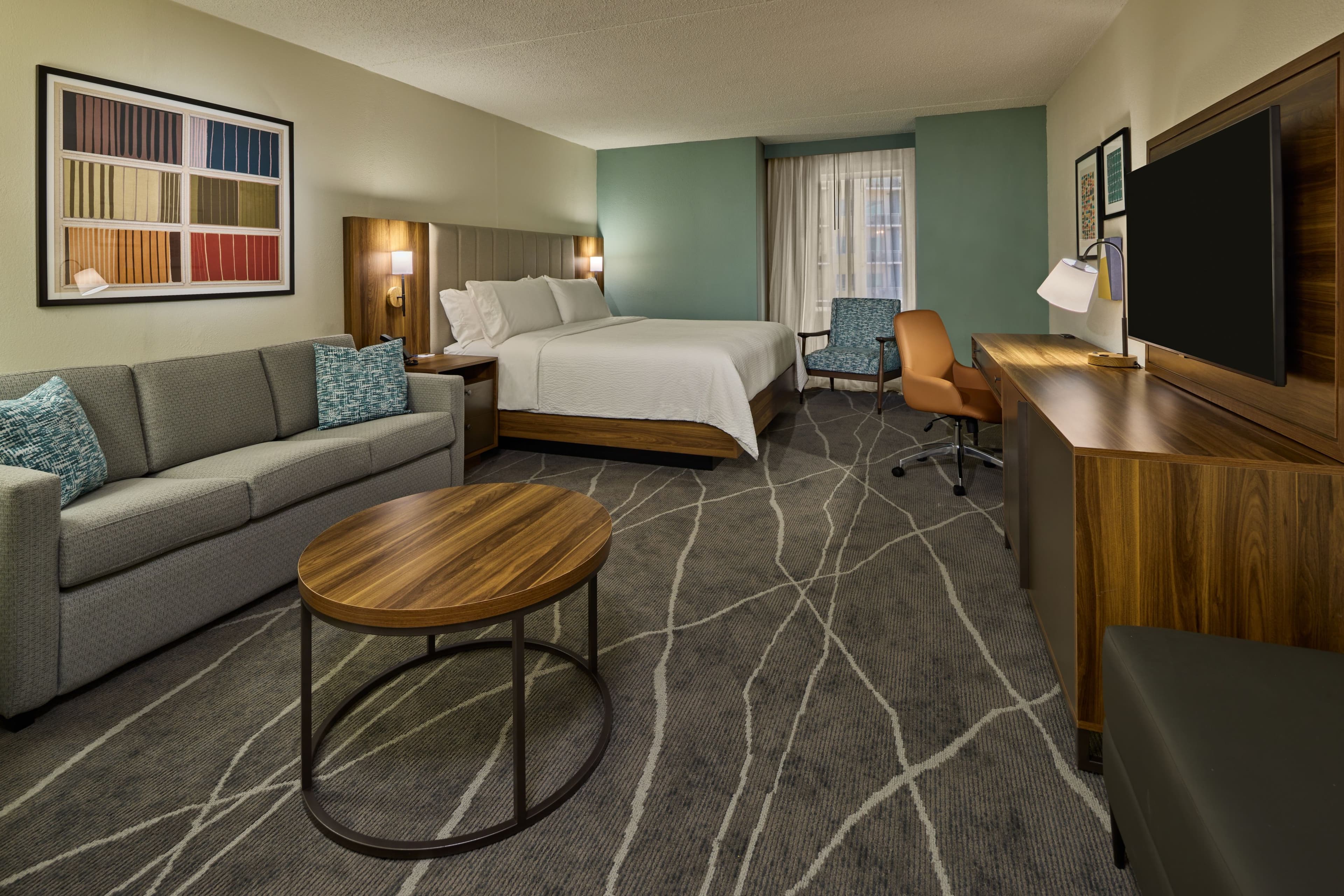 Holiday Inn Express & Suites Charleston Dwtn - WestEdge — 41