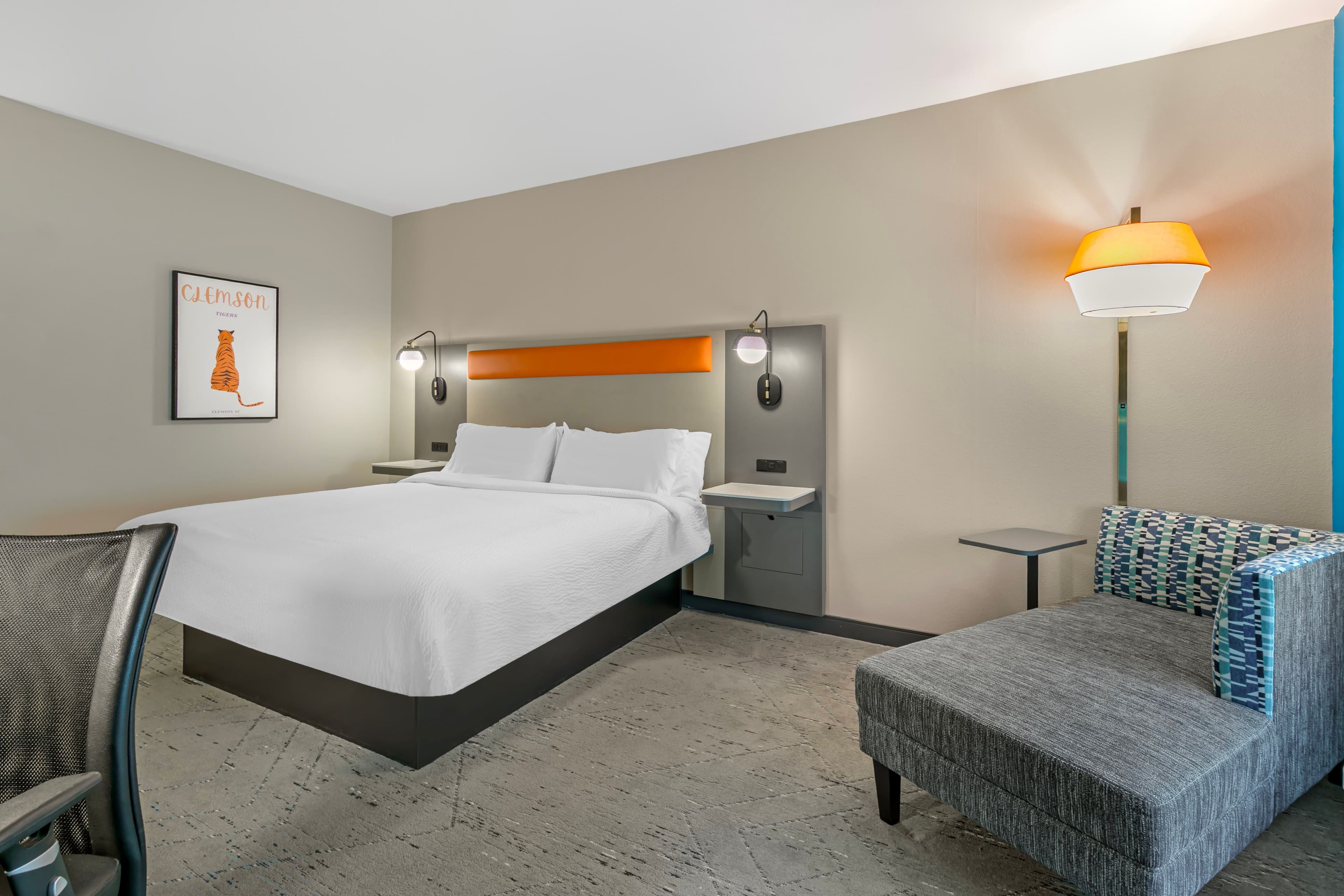 Holiday Inn Express & Suites Clemson - Univ Area — 5