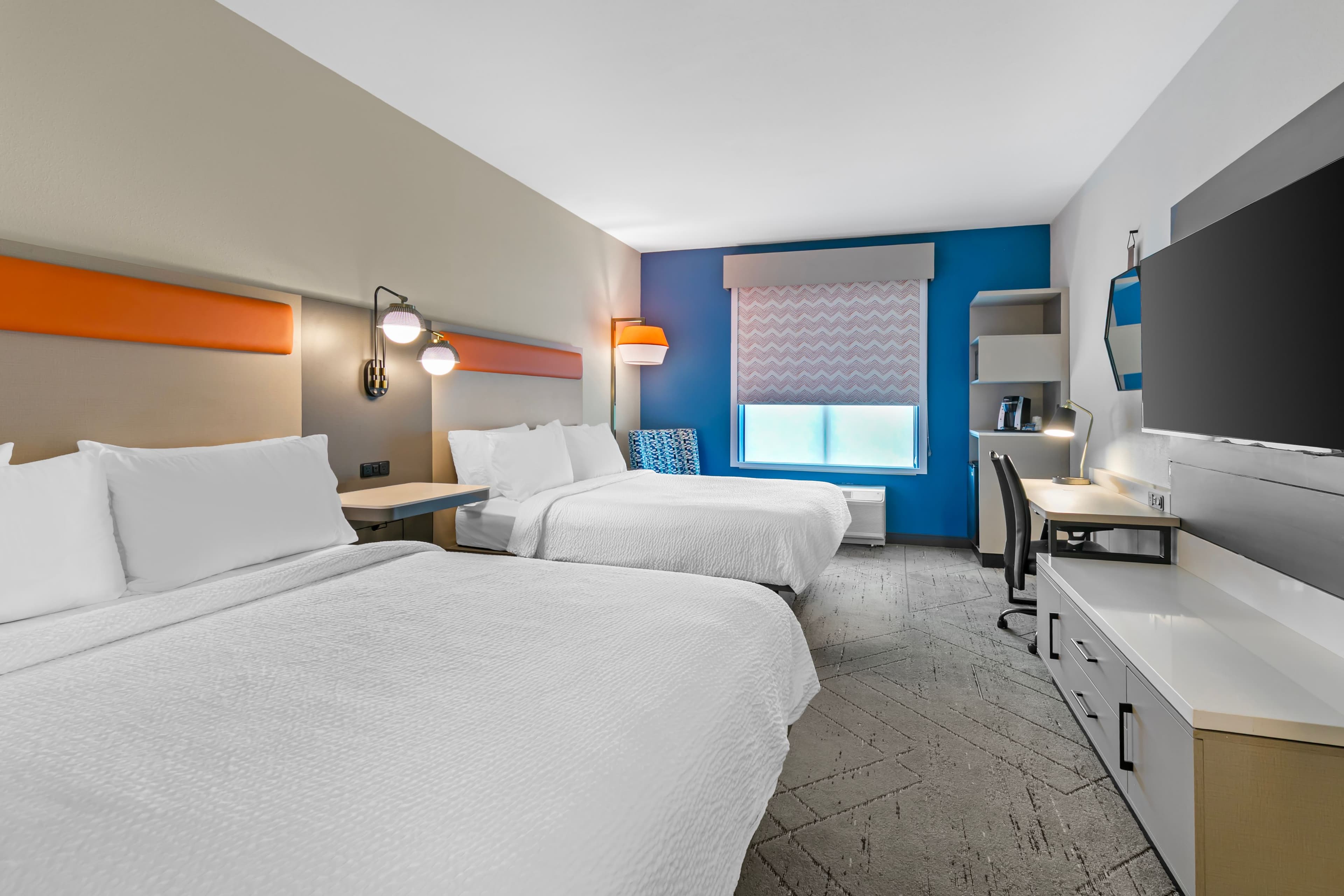 Holiday Inn Express & Suites Clemson - Univ Area — 11