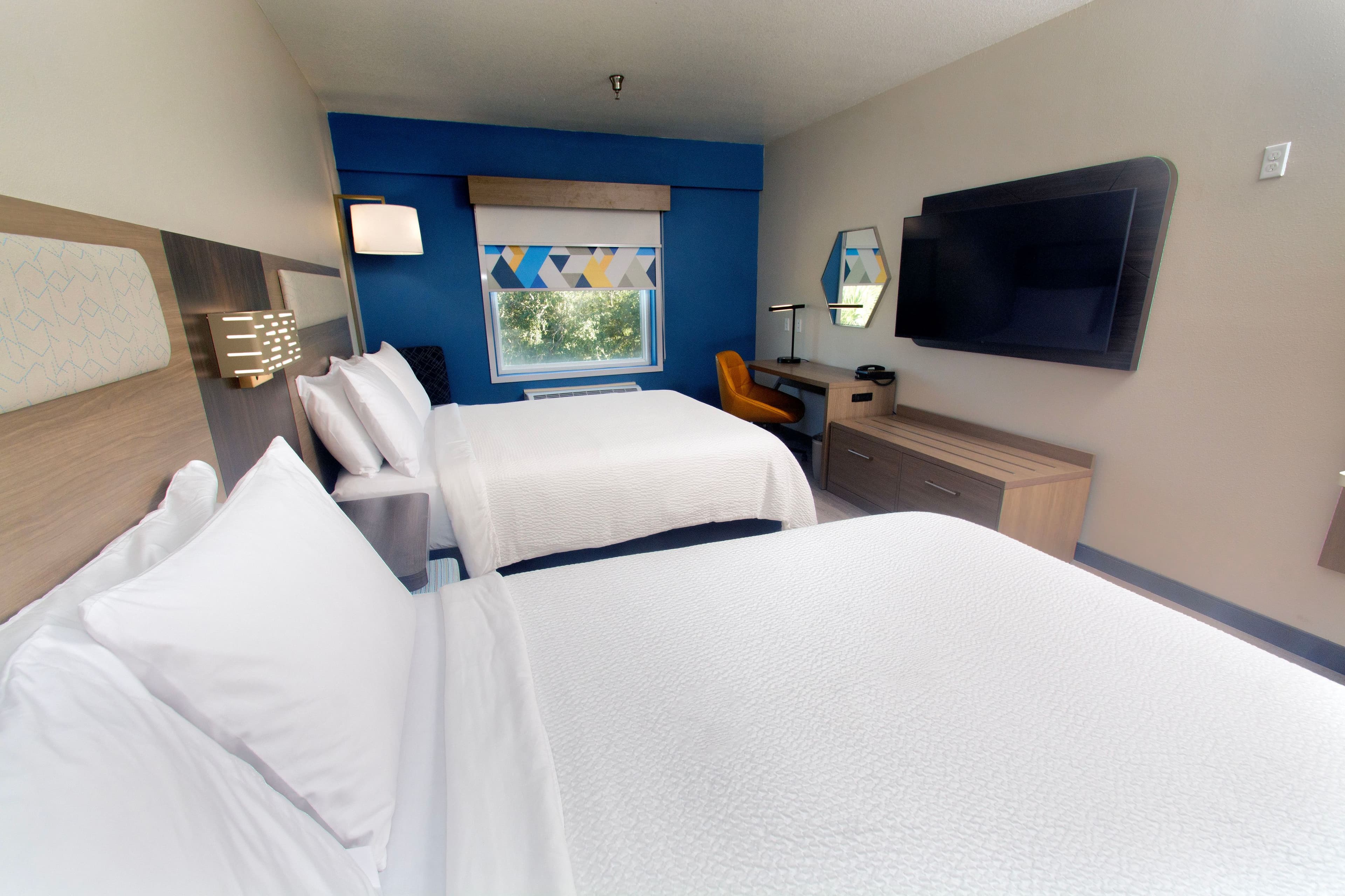Holiday Inn Express & Suites Cocoa — 10