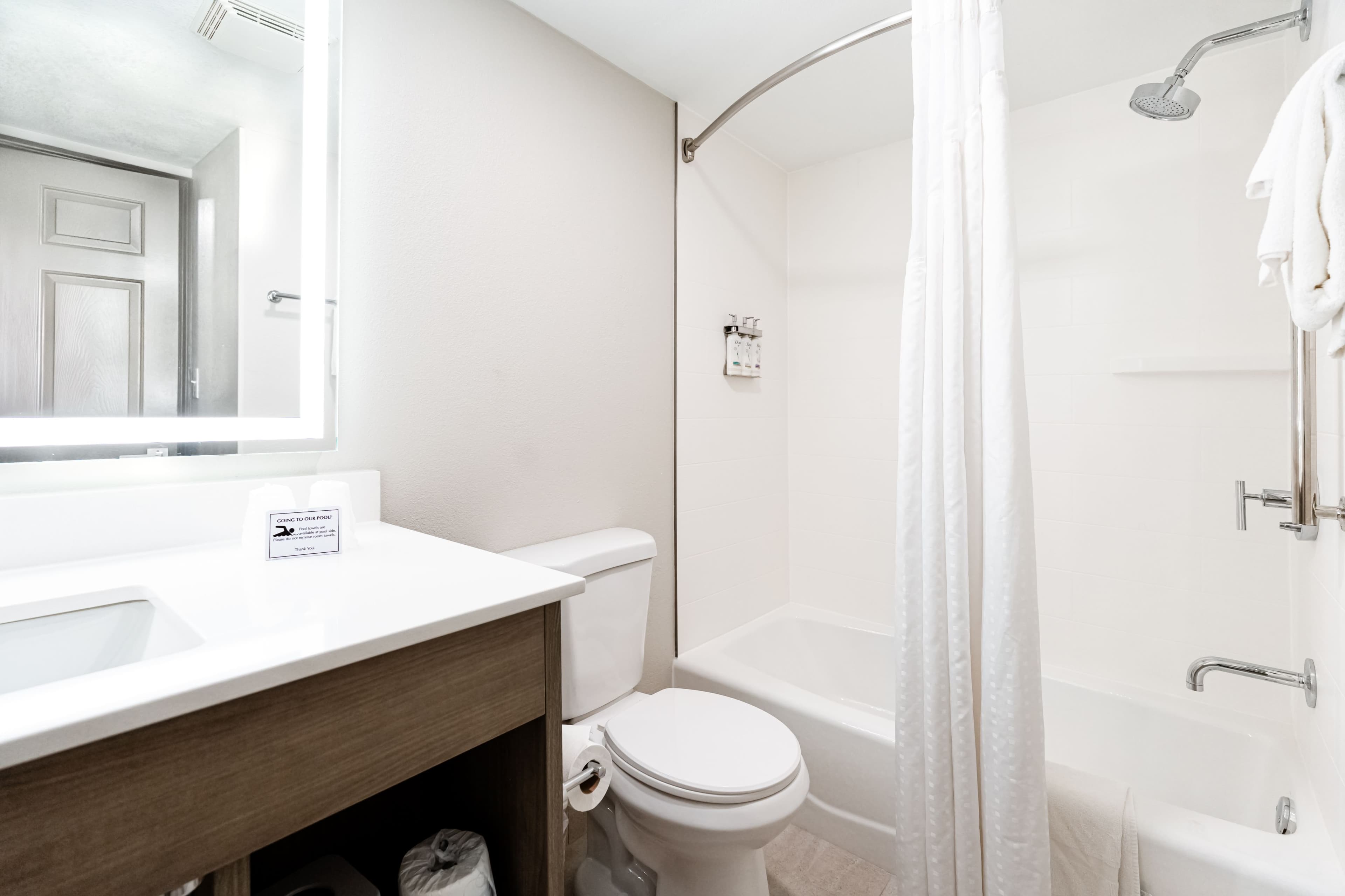 Holiday Inn Express & Suites Cocoa Beach — 7