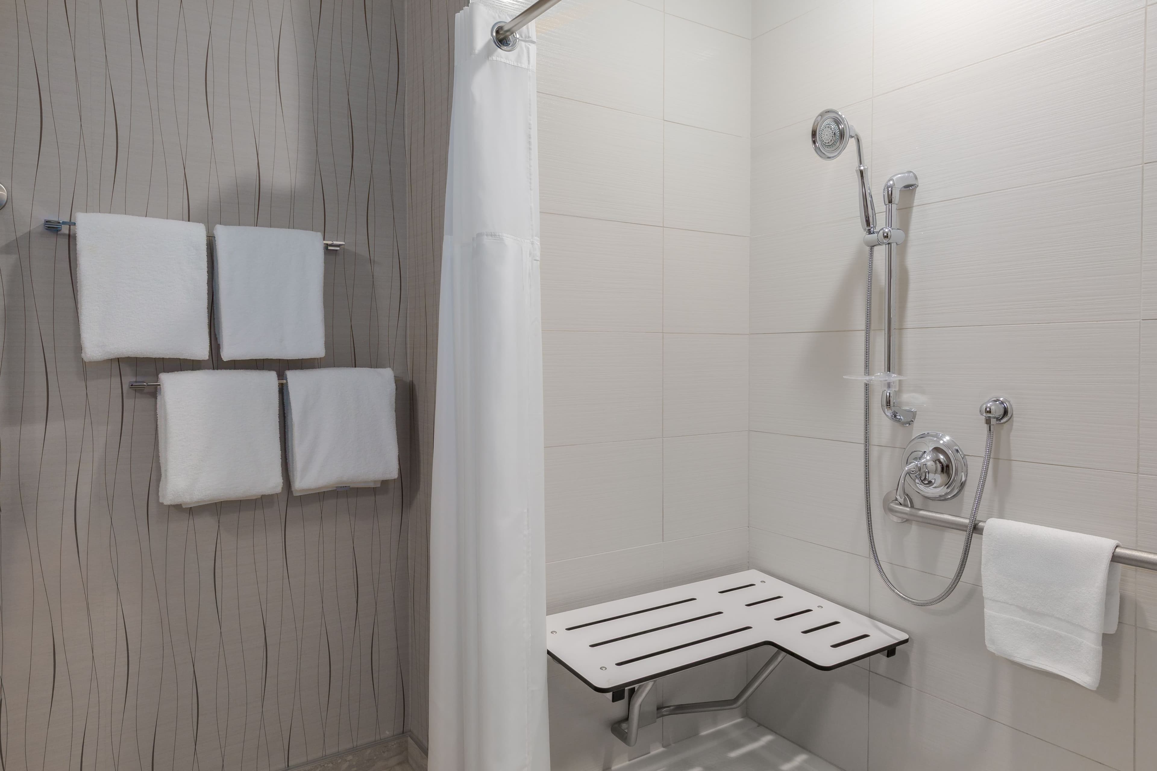 Holiday Inn Express & Suites Cold Lake — 22
