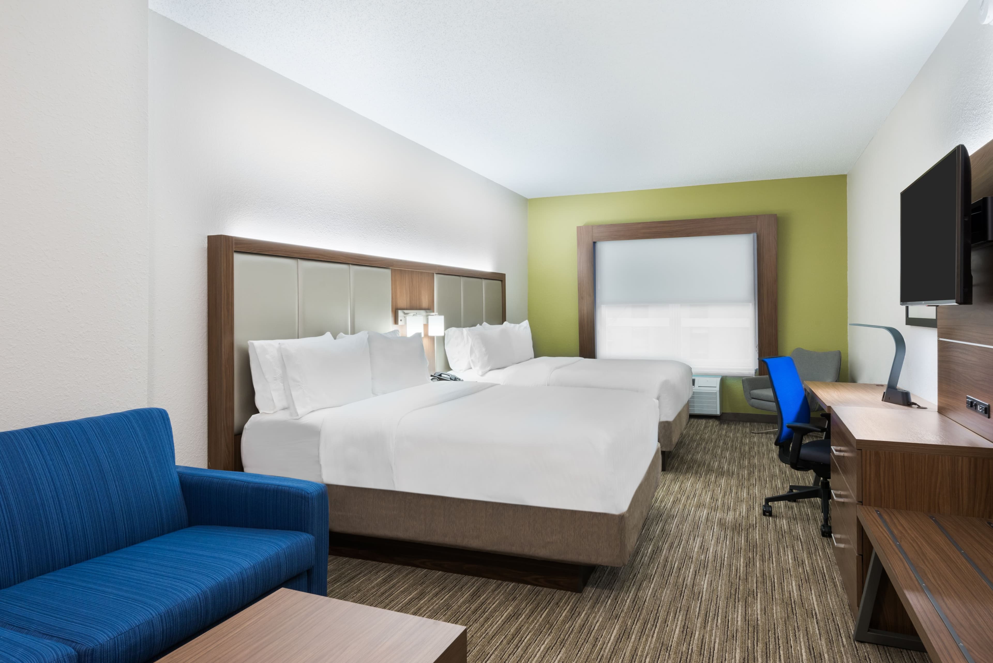 Holiday Inn Express & Suites Columbus Airport East — 35