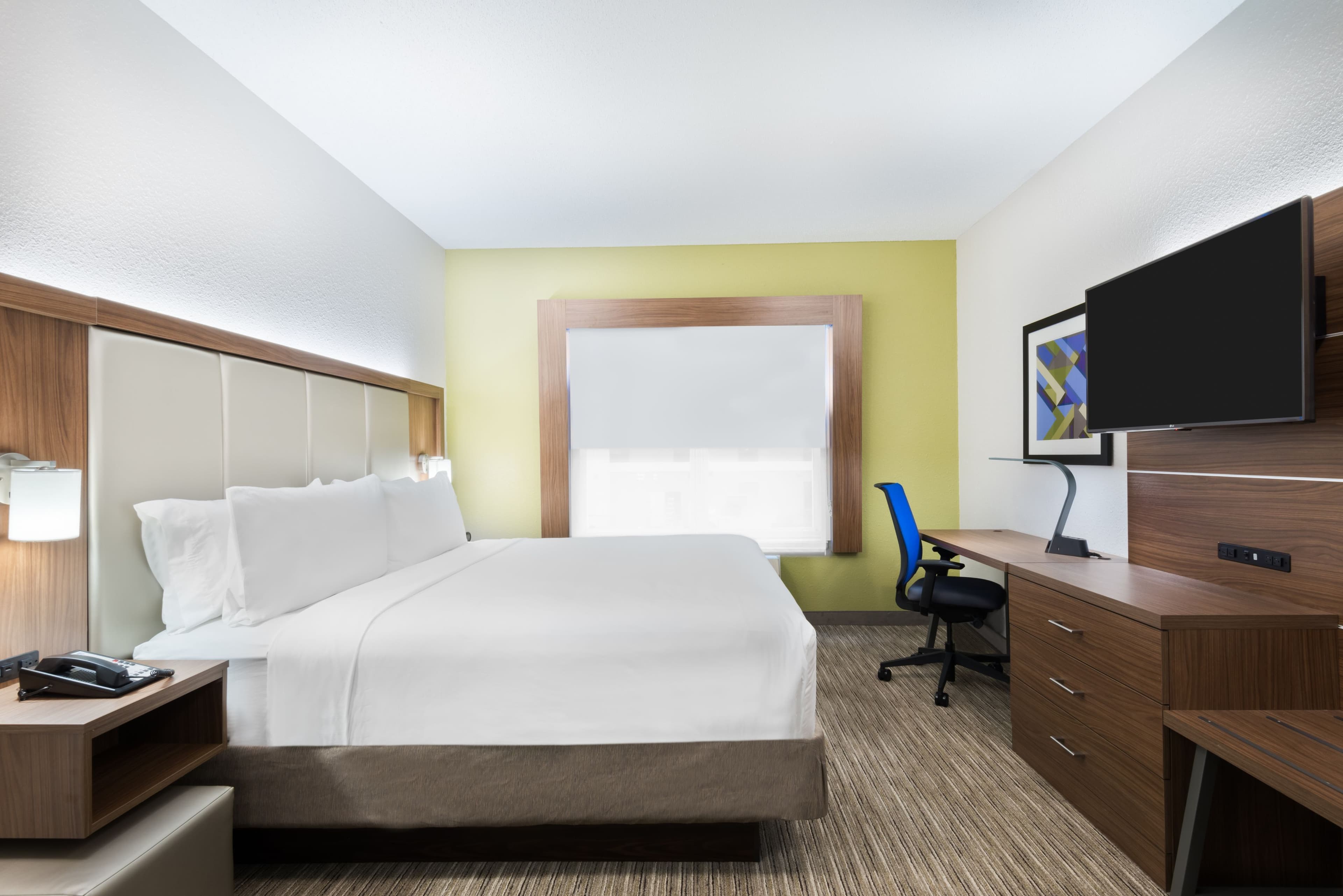 Holiday Inn Express & Suites Columbus Airport East — 39