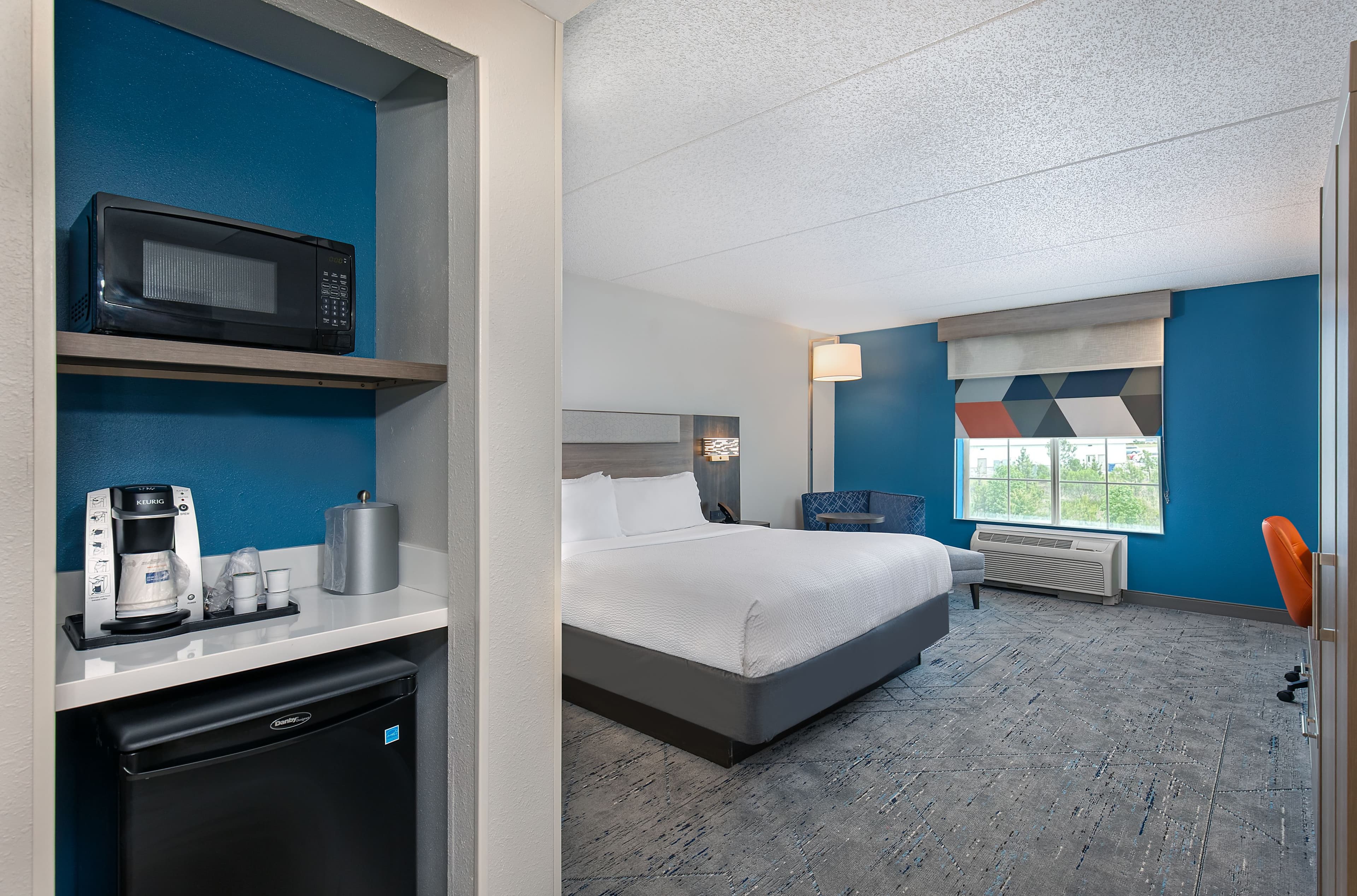 Holiday Inn Express & Suites Columbus At Northlake — 7