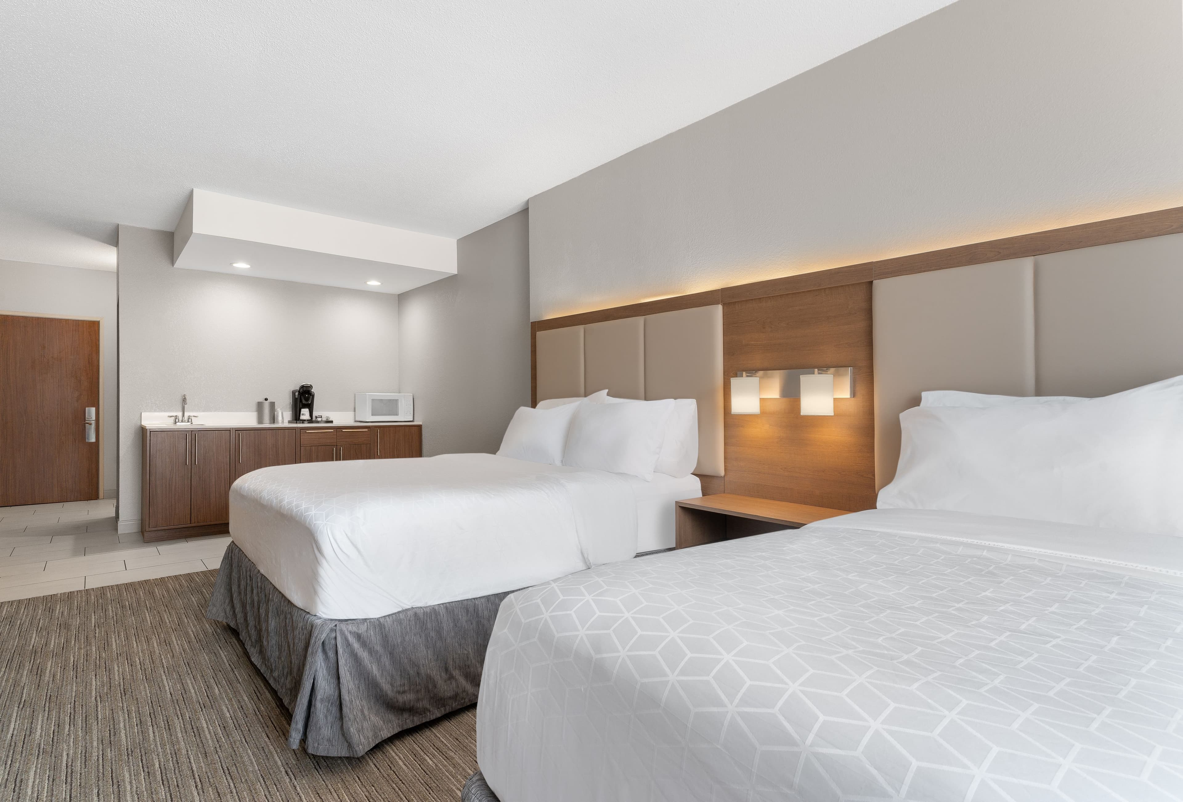 Holiday Inn Express & Suites Coralville — 61