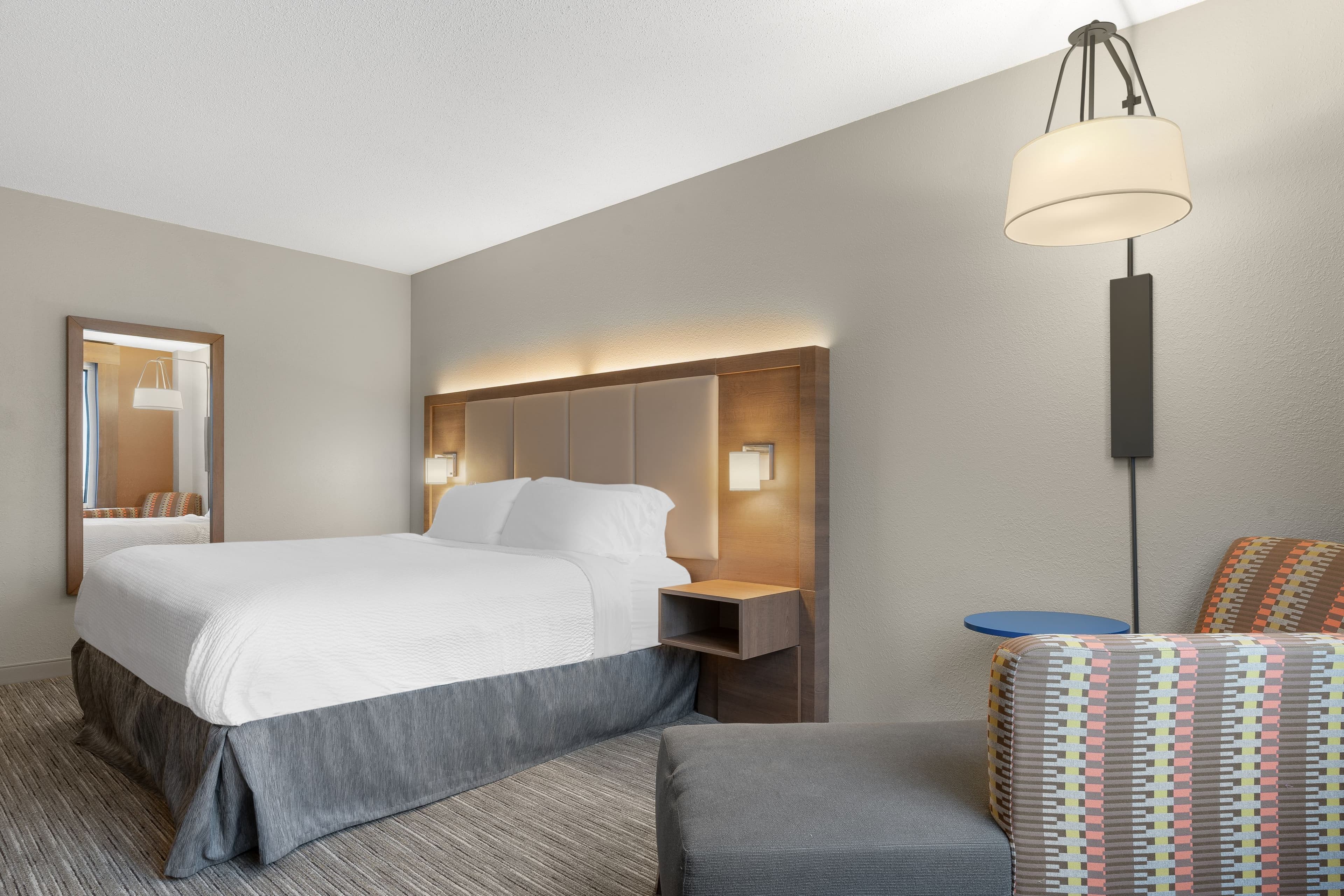 Holiday Inn Express & Suites Coralville — 22