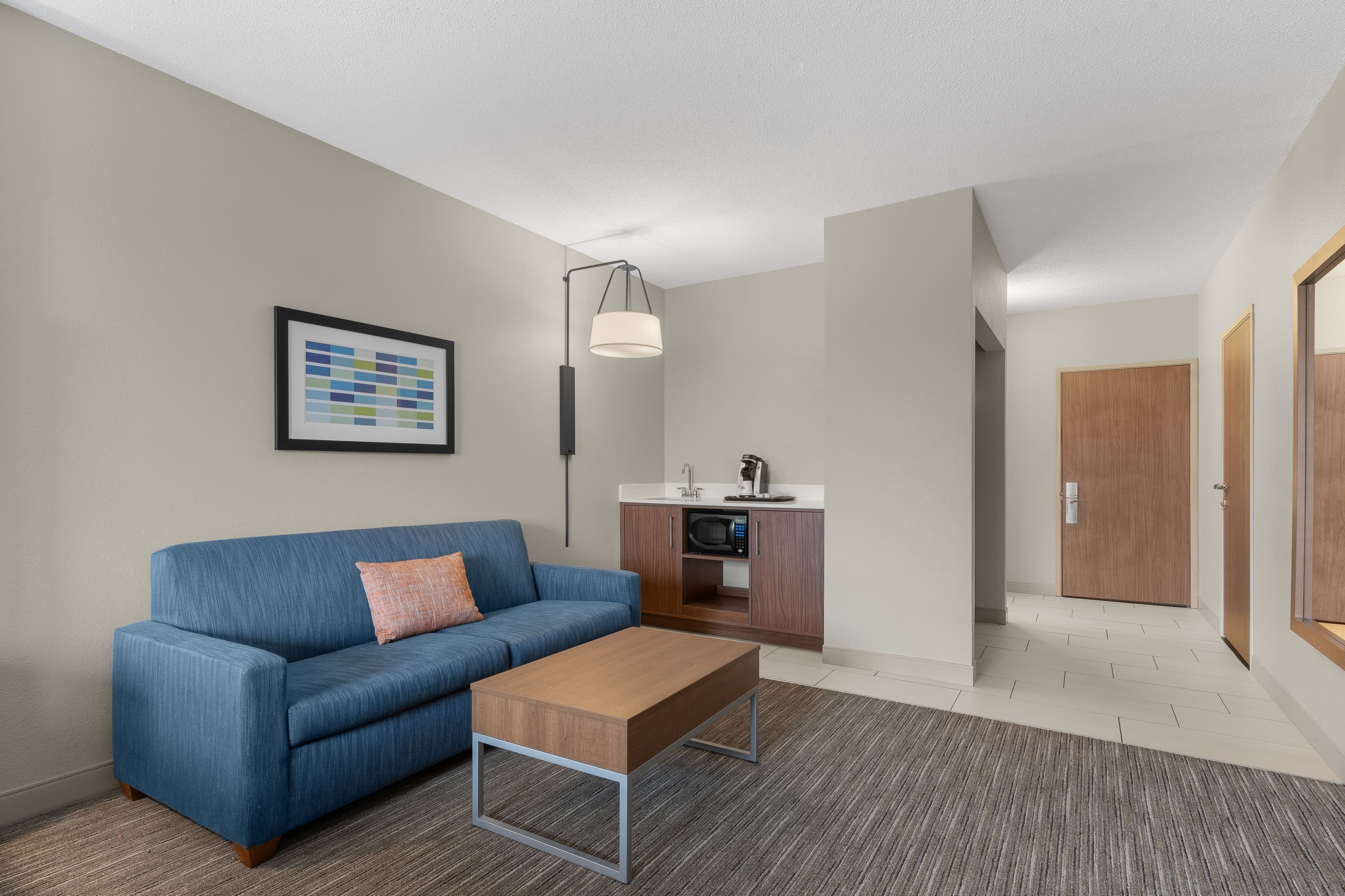 Holiday Inn Express & Suites Coralville — 17
