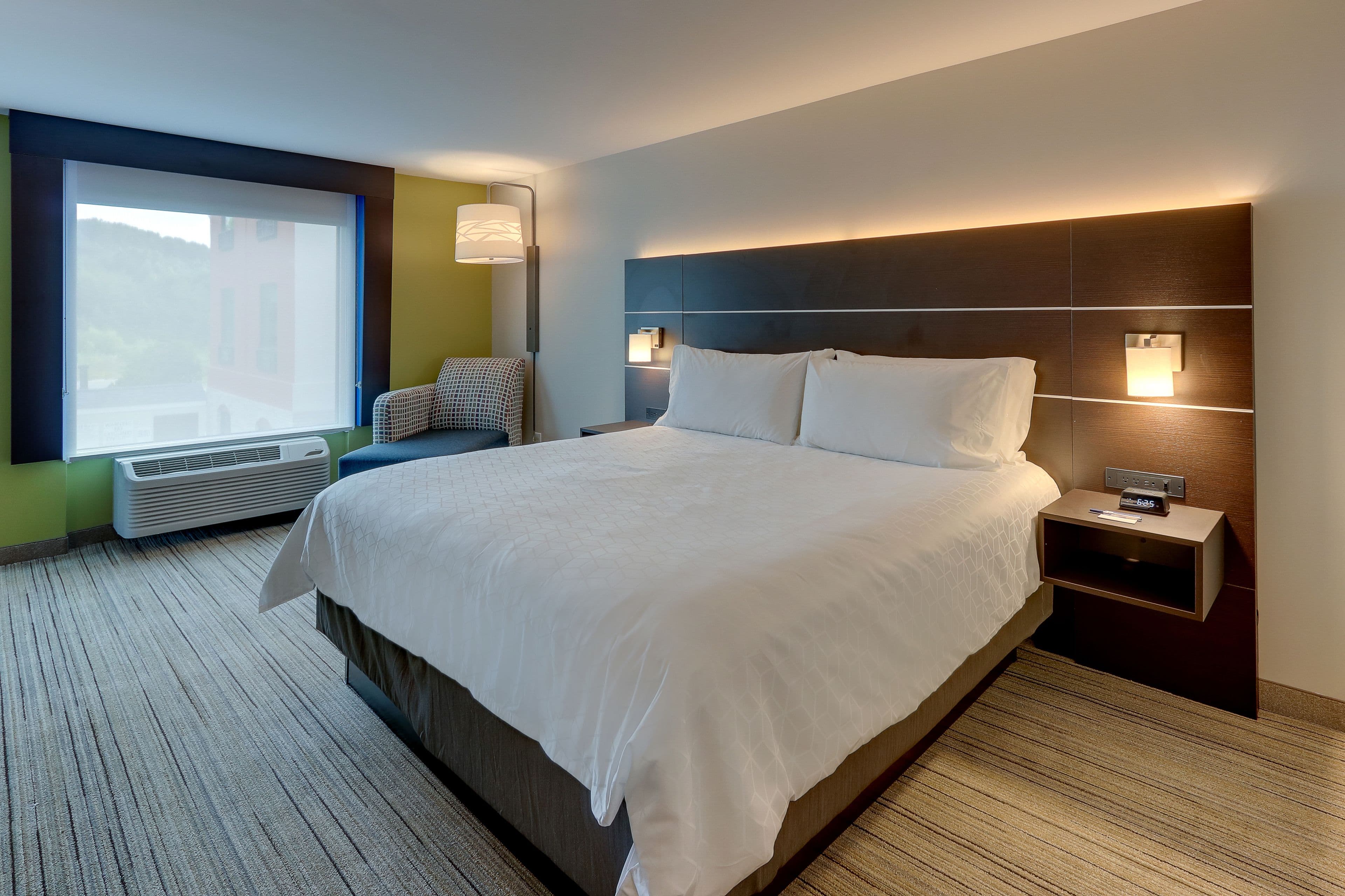 Holiday Inn Express & Suites Corbin - Image 5