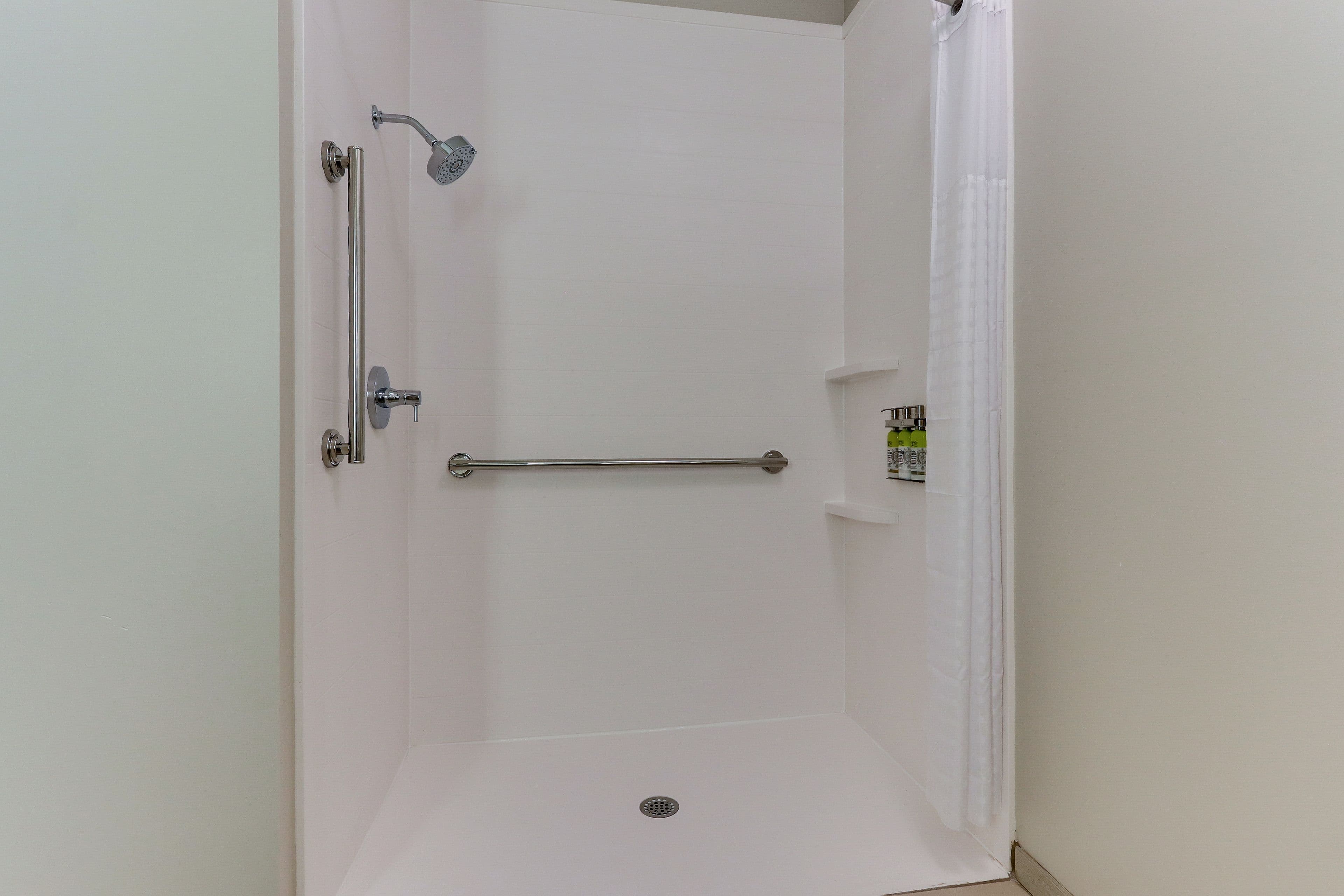 Holiday Inn Express & Suites Corbin — 10