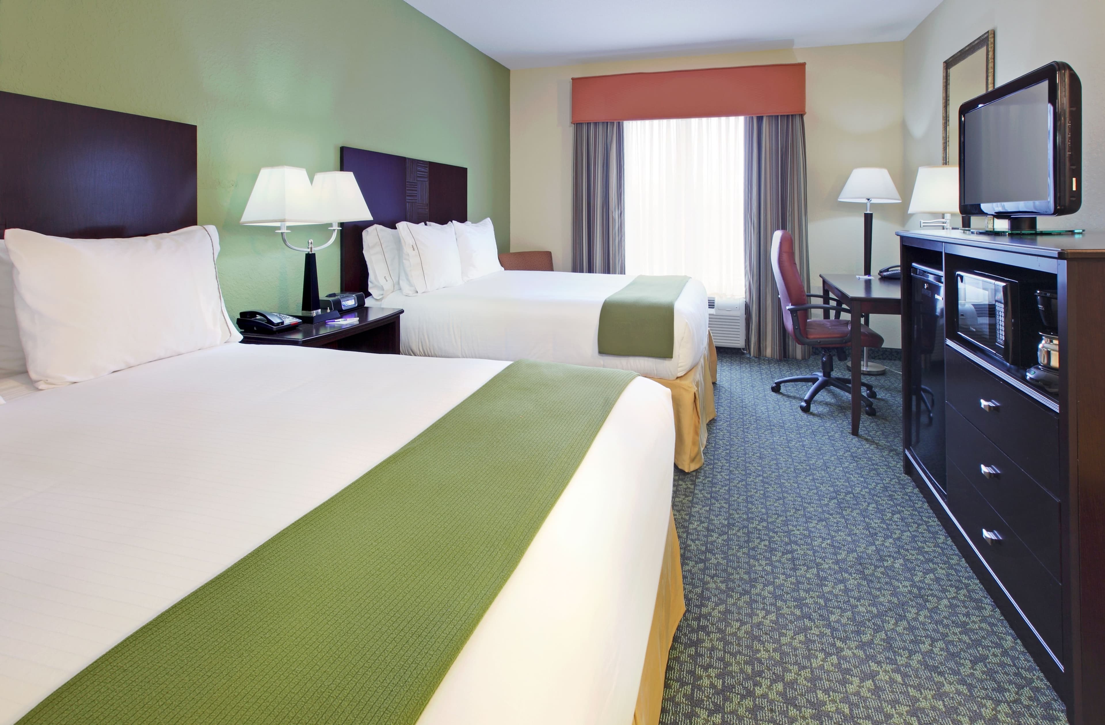 Holiday Inn Express & Suites Covington — 7