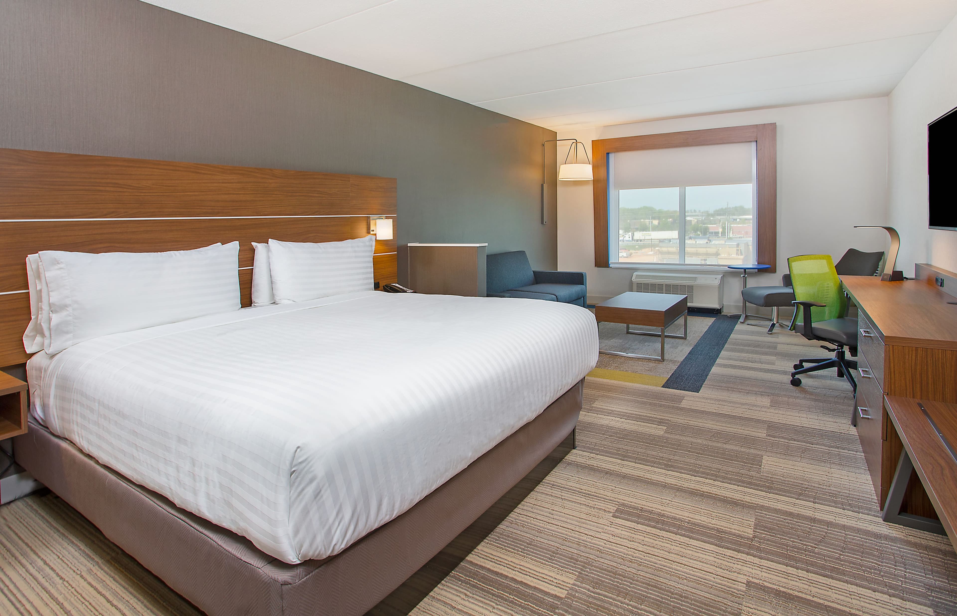 Holiday Inn Express & Suites Covington — 62