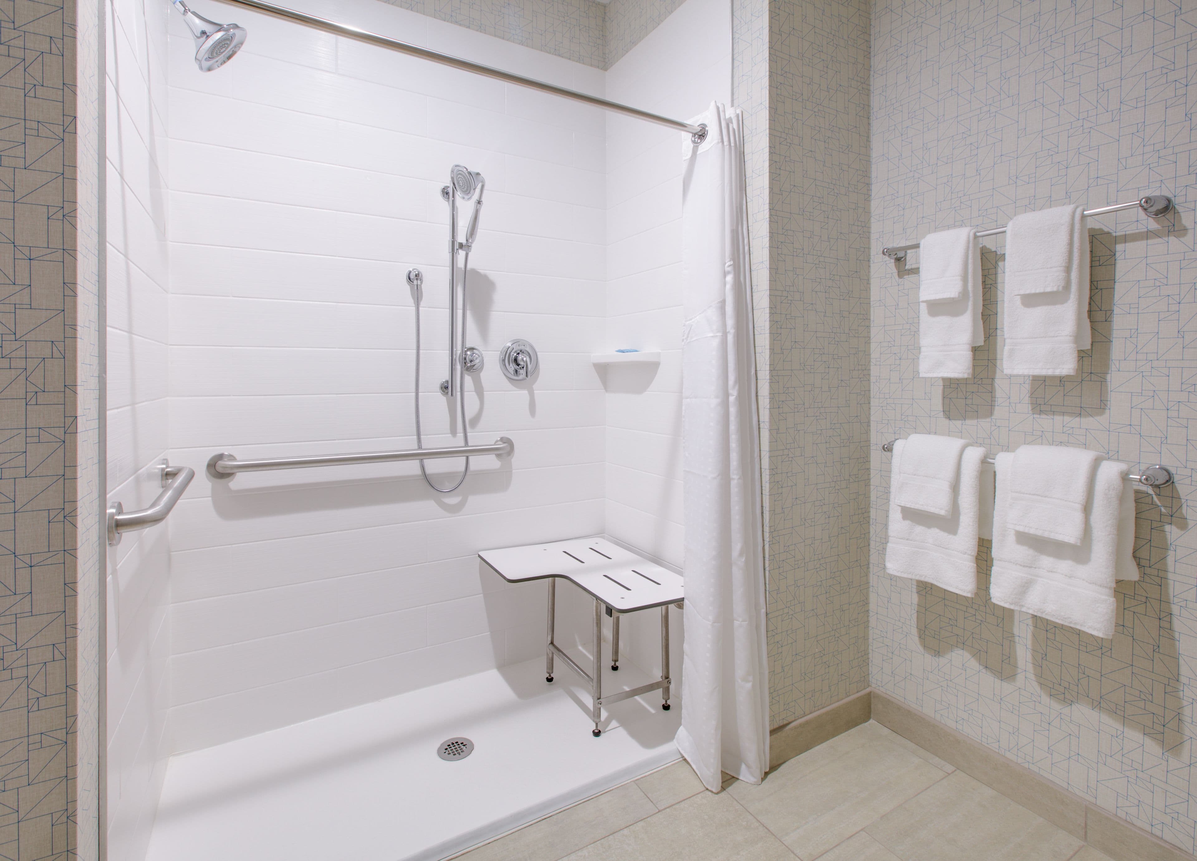 1 King Standard Mobil Access Roll Shower - Image 2