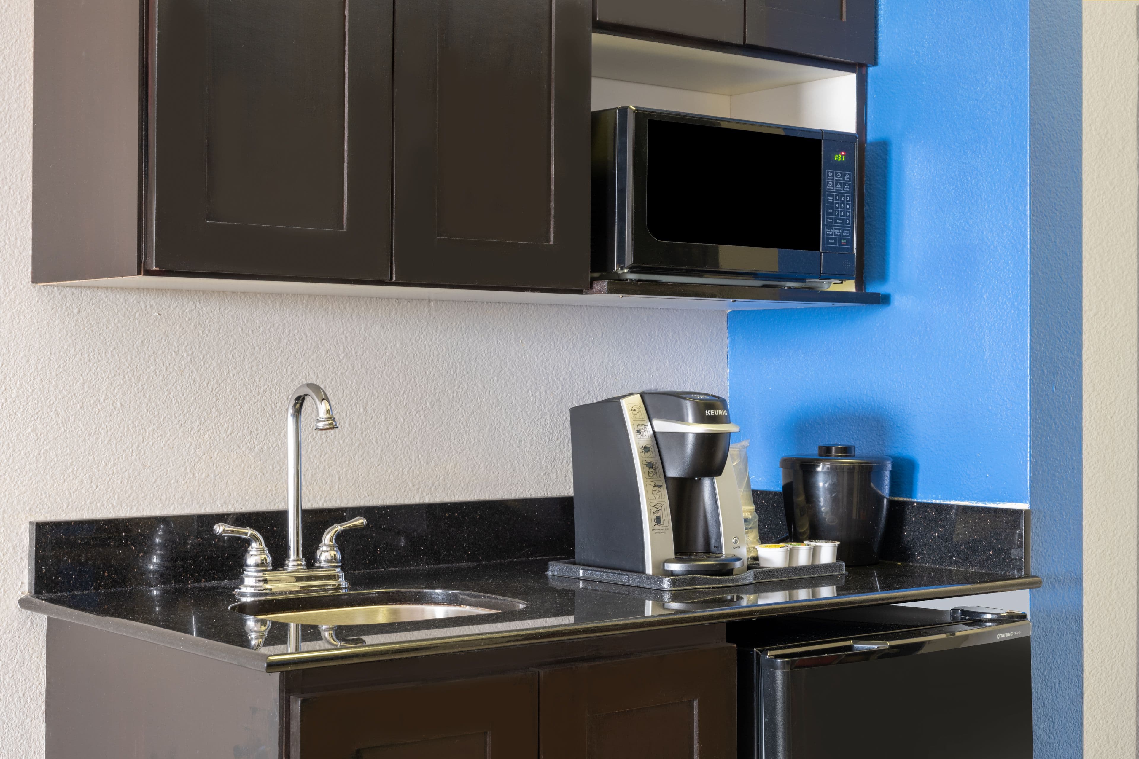 Holiday Inn Express & Suites Dallas East - Fair Park — 17
