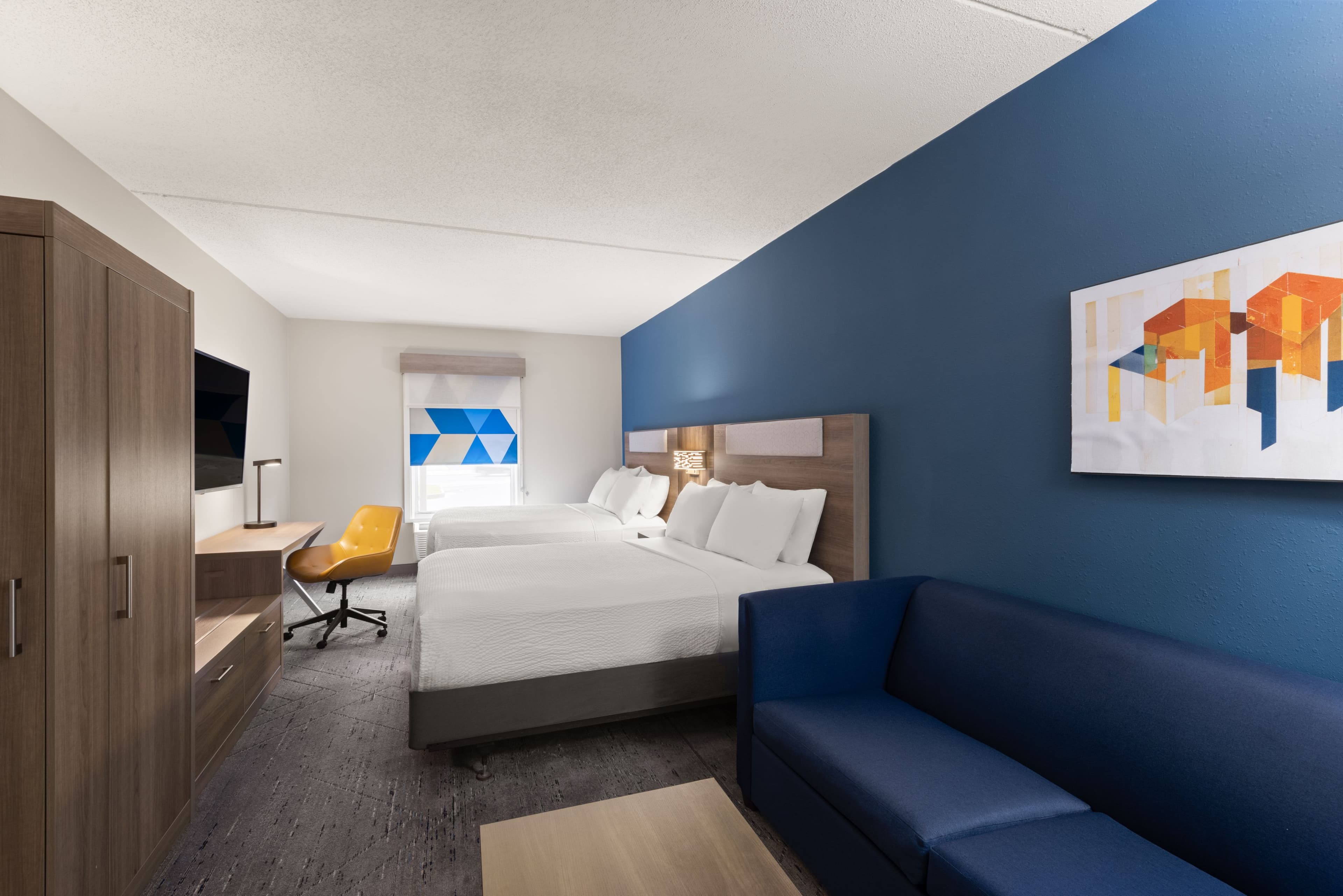 Holiday Inn Express & Suites Danbury - I-84 — 27
