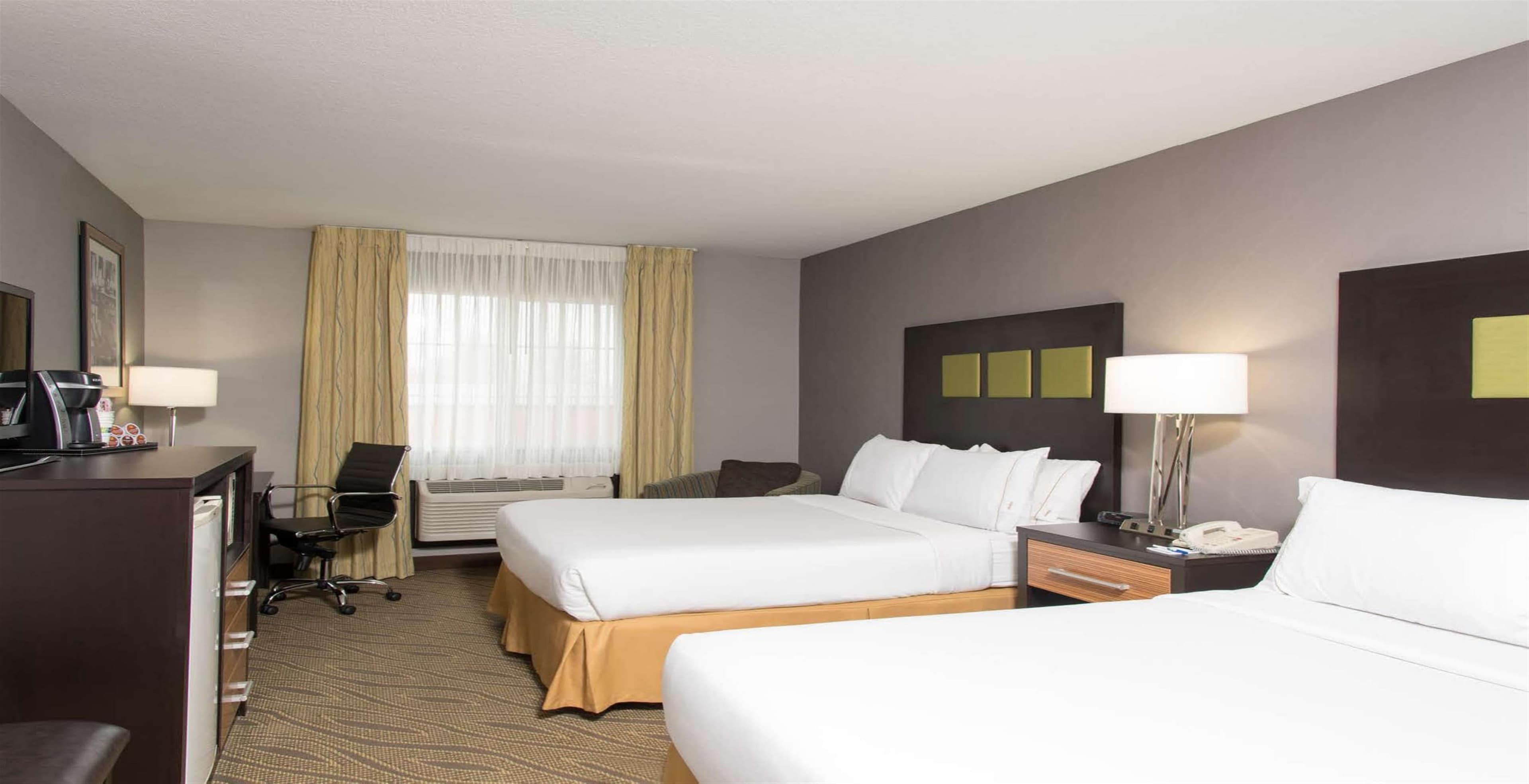 Holiday Inn Express & Suites Danville — 6