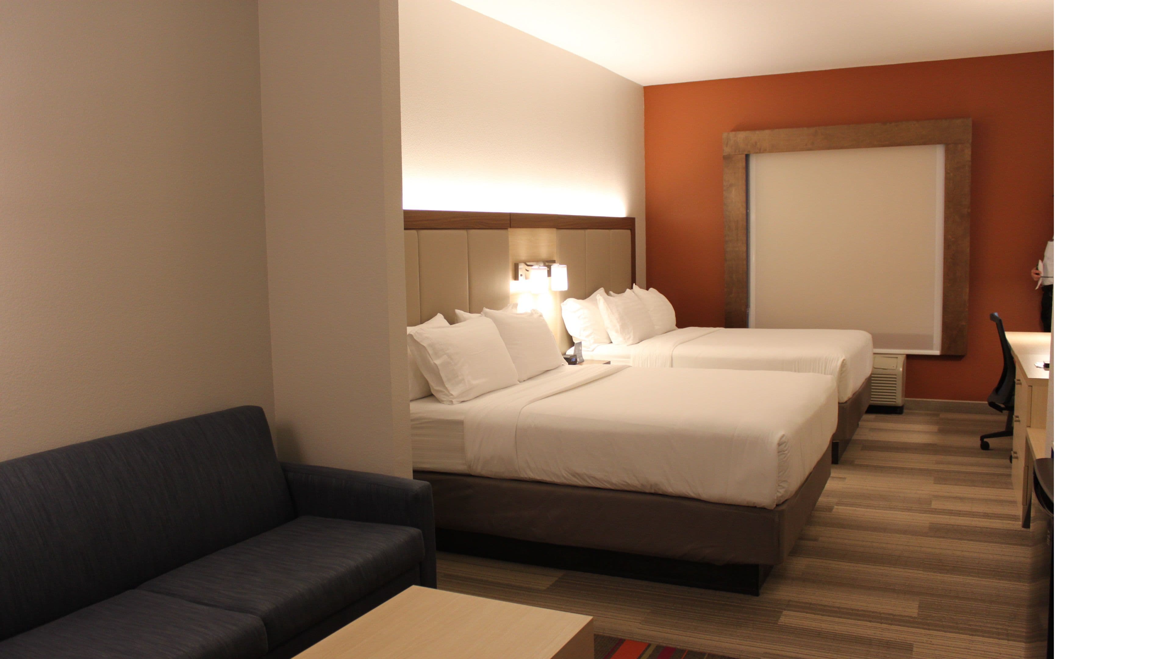 Holiday Inn Express & Suites Orlando South-Davenport — 16