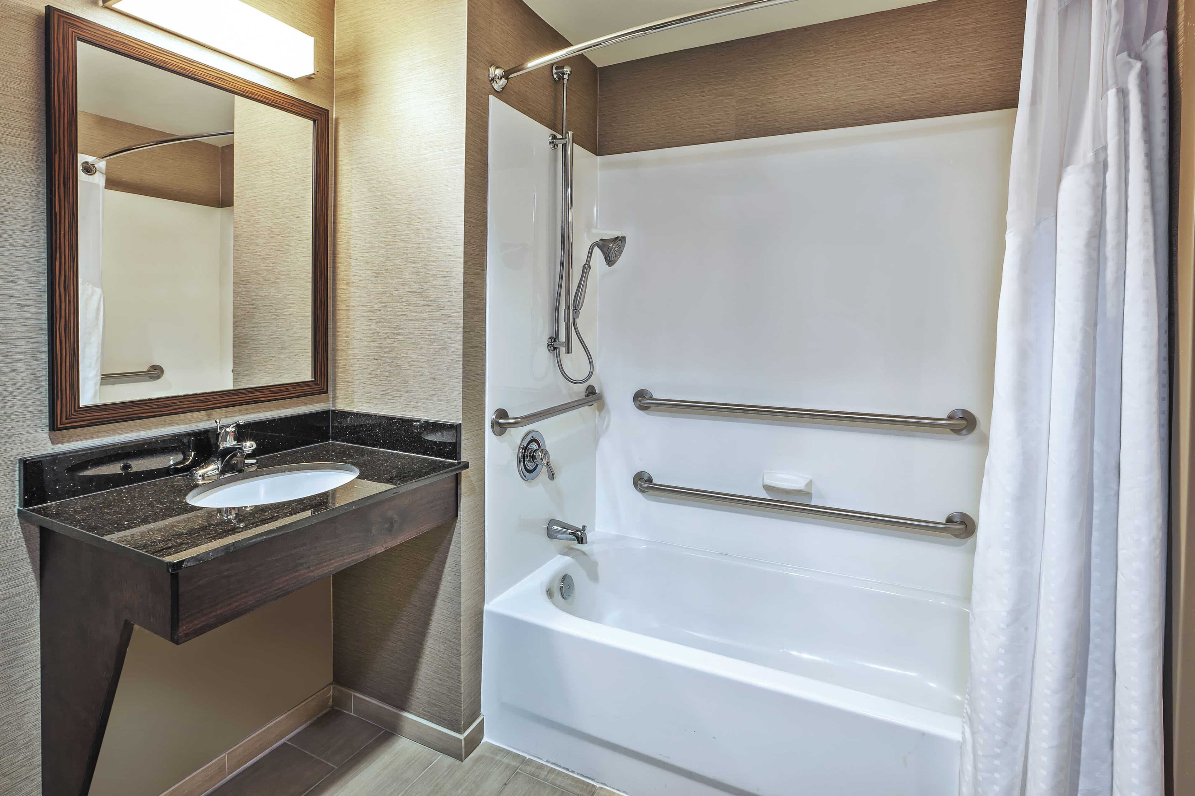 Holiday Inn Express & Suites Dayton South - I-675 — 19