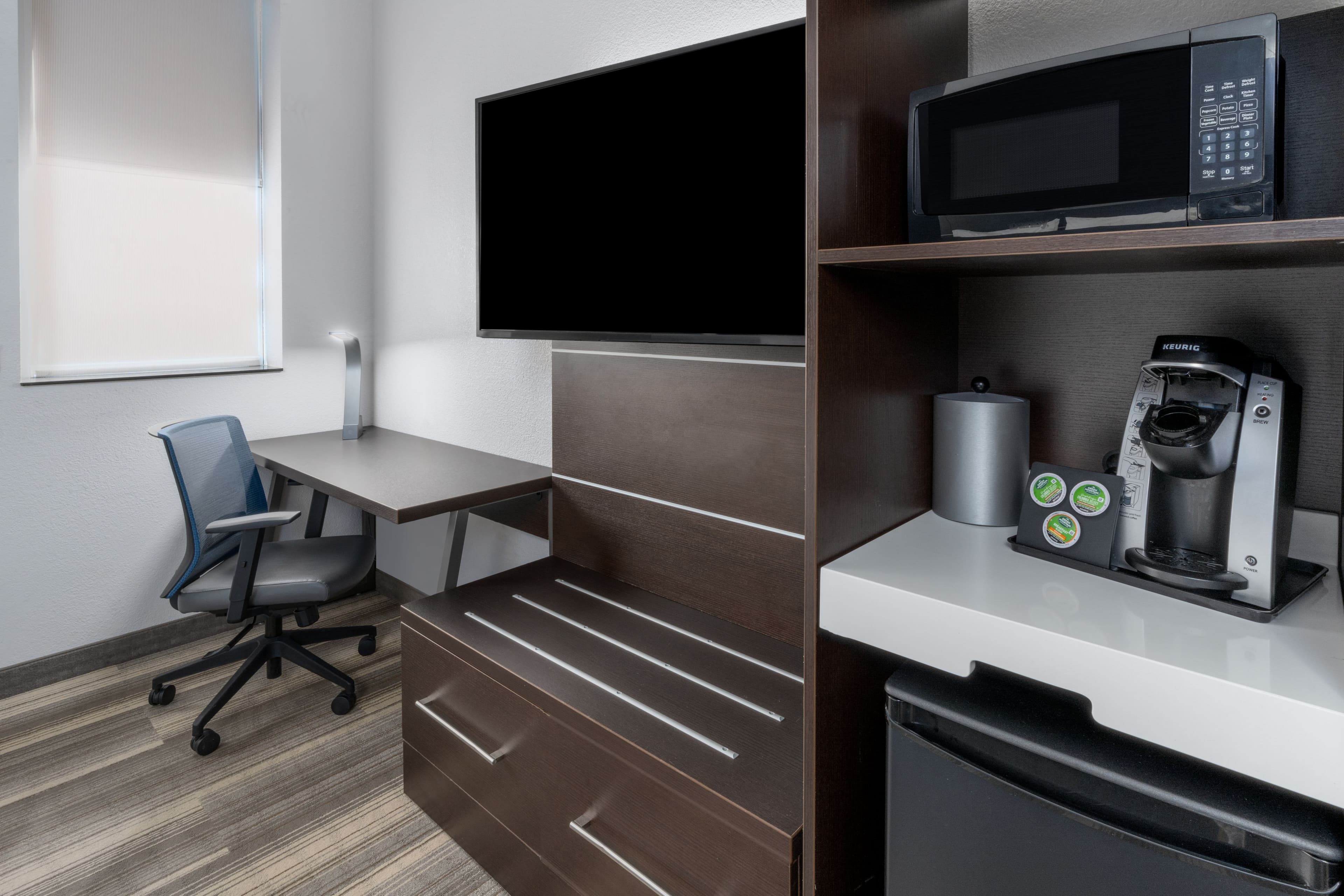 Holiday Inn Express & Suites Deadwood-Gold Dust Casino — 8