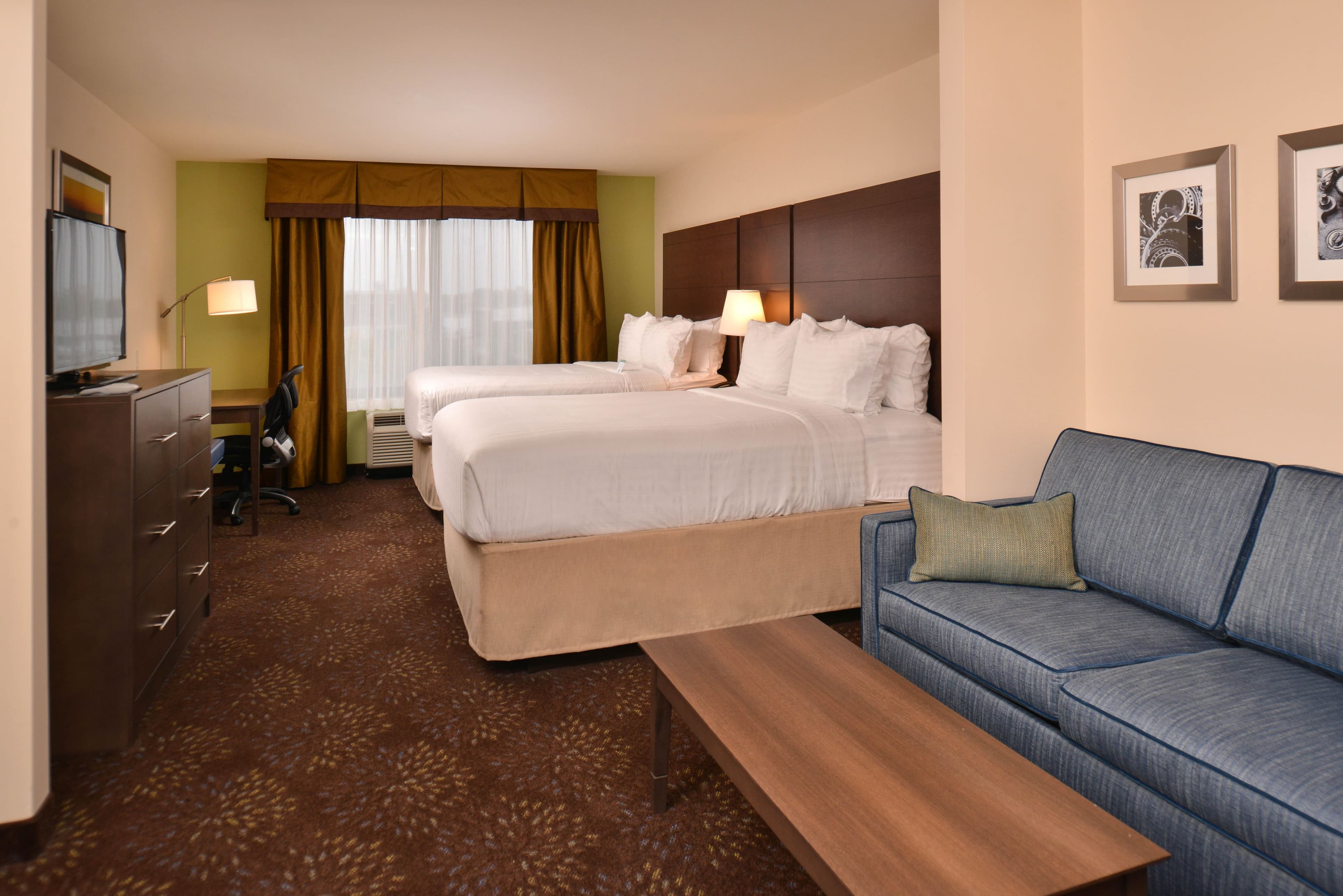 Holiday Inn Express & Suites Dearborn SW - Detroit Area — 15