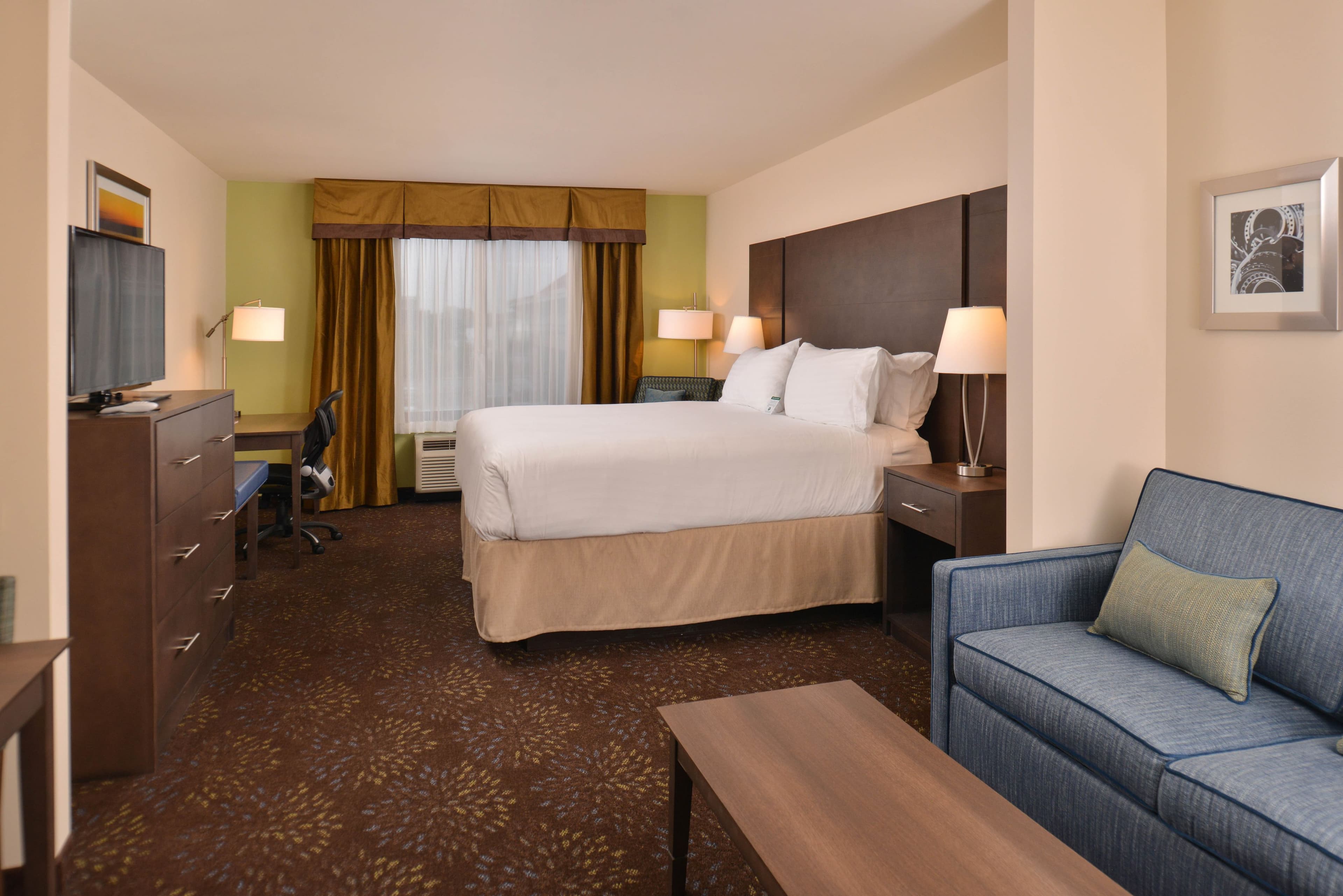 Holiday Inn Express & Suites Dearborn SW - Detroit Area — 16