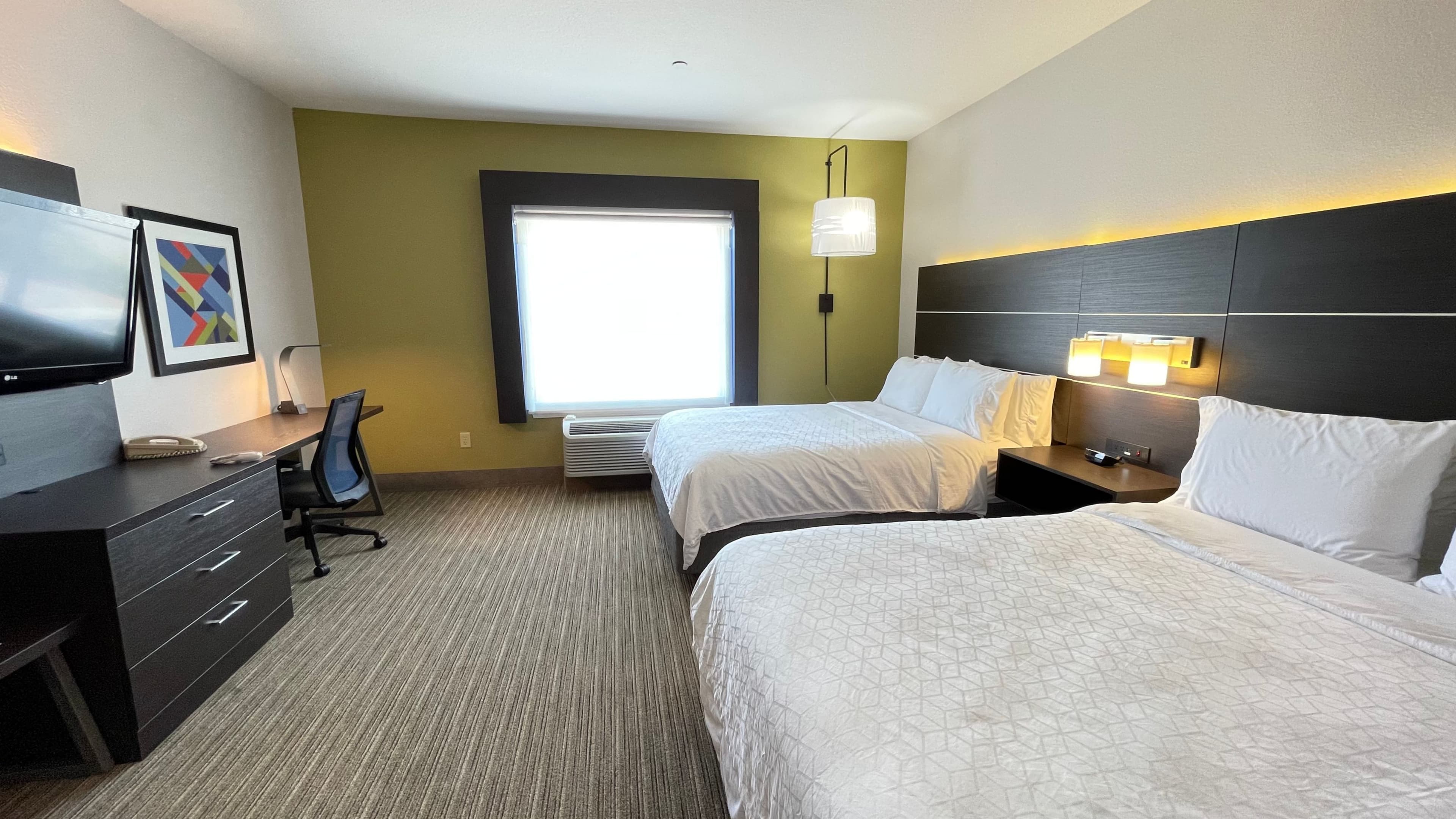 Holiday Inn Express & Suites Decatur — 20