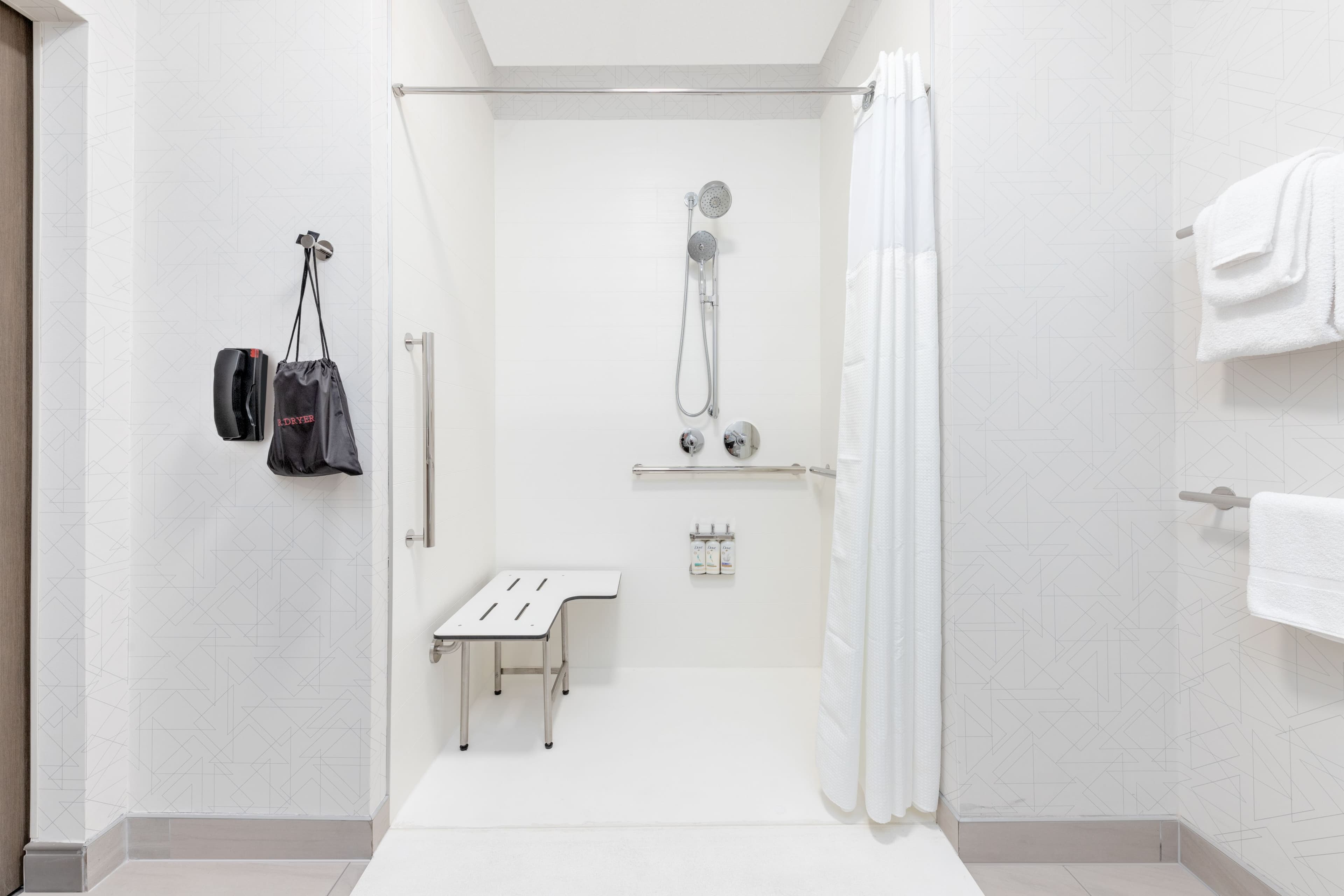Holiday Inn Express & Suites Austin Airport East — 21