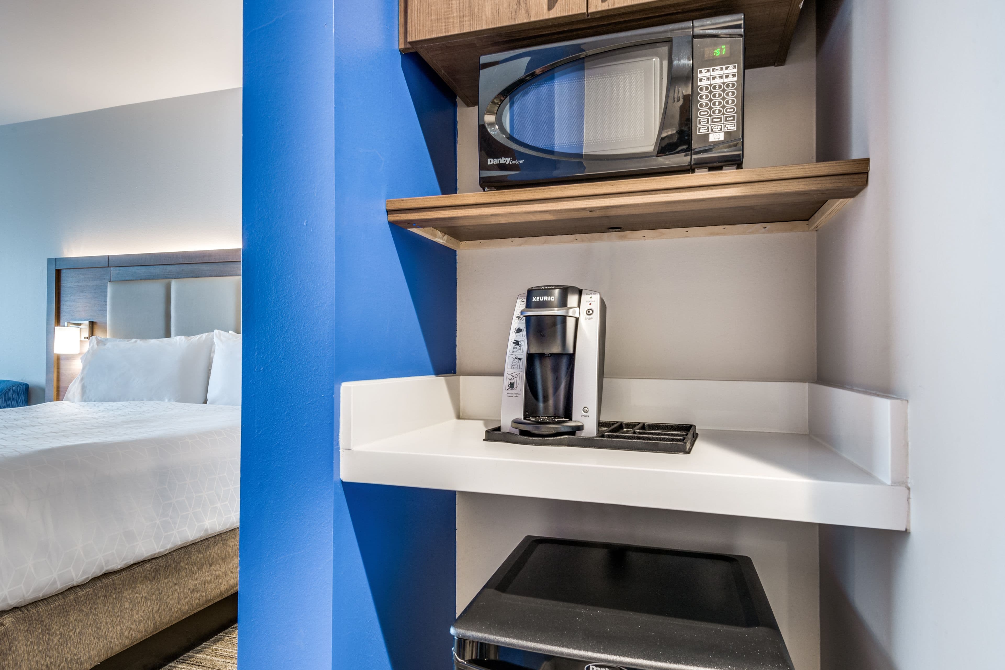 Holiday Inn Express & Suites Denton South - Image 5