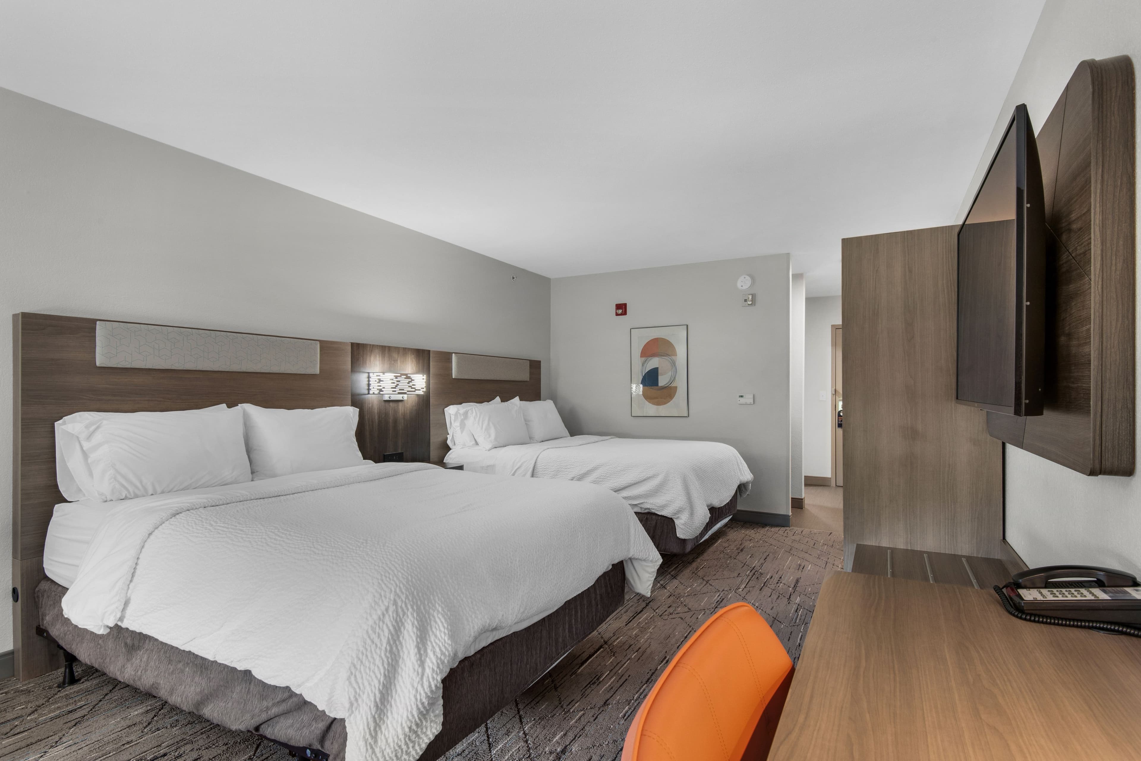 Holiday Inn Express & Suites Destin E - Commons Mall Area — 25