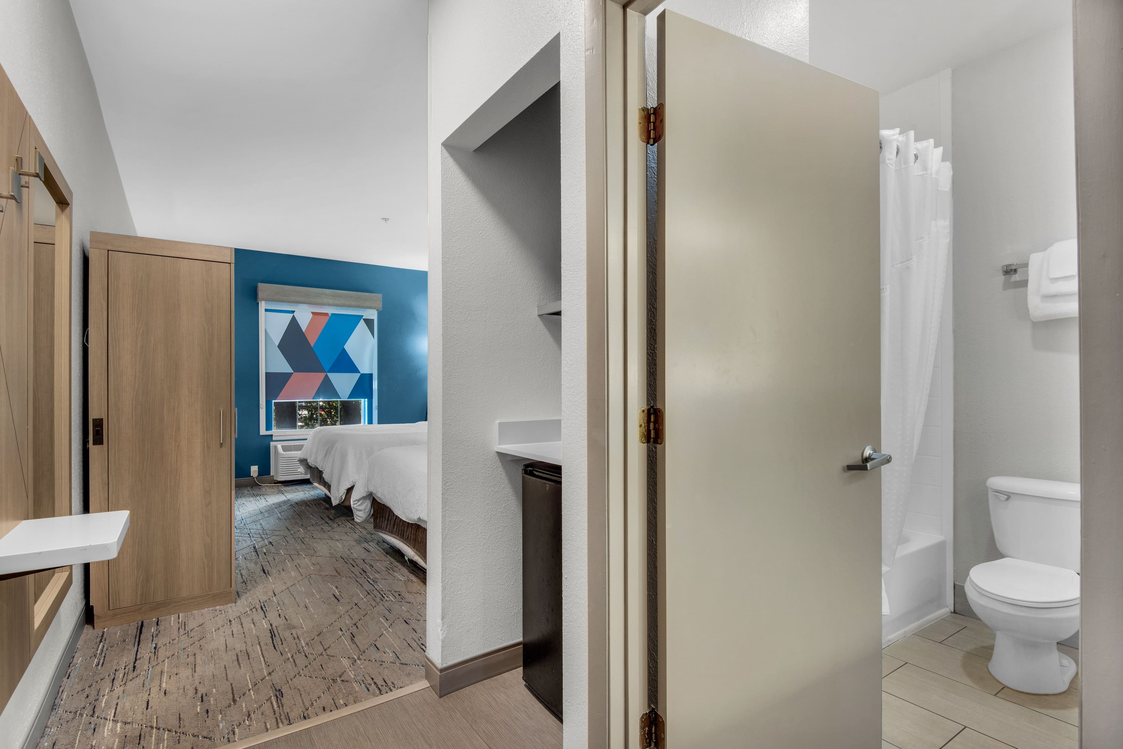 Holiday Inn Express & Suites Destin E - Commons Mall Area — 22