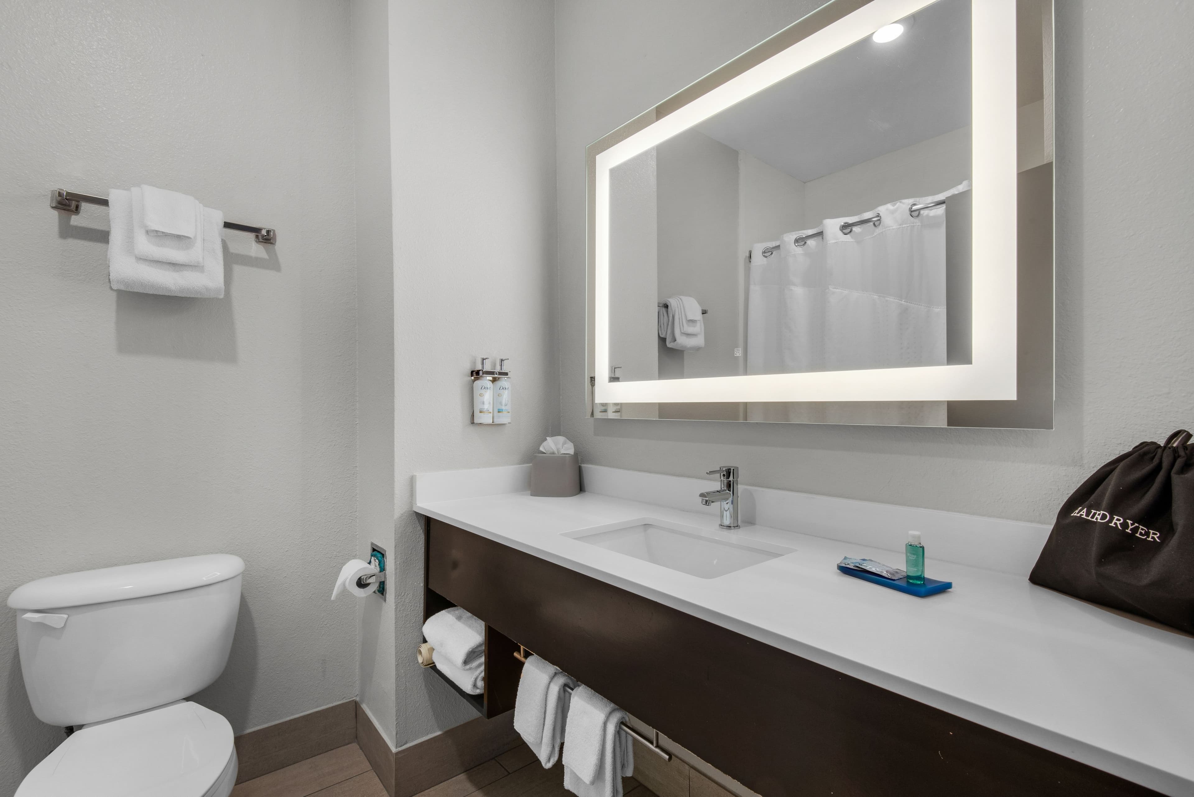 Holiday Inn Express & Suites Destin E - Commons Mall Area — 57