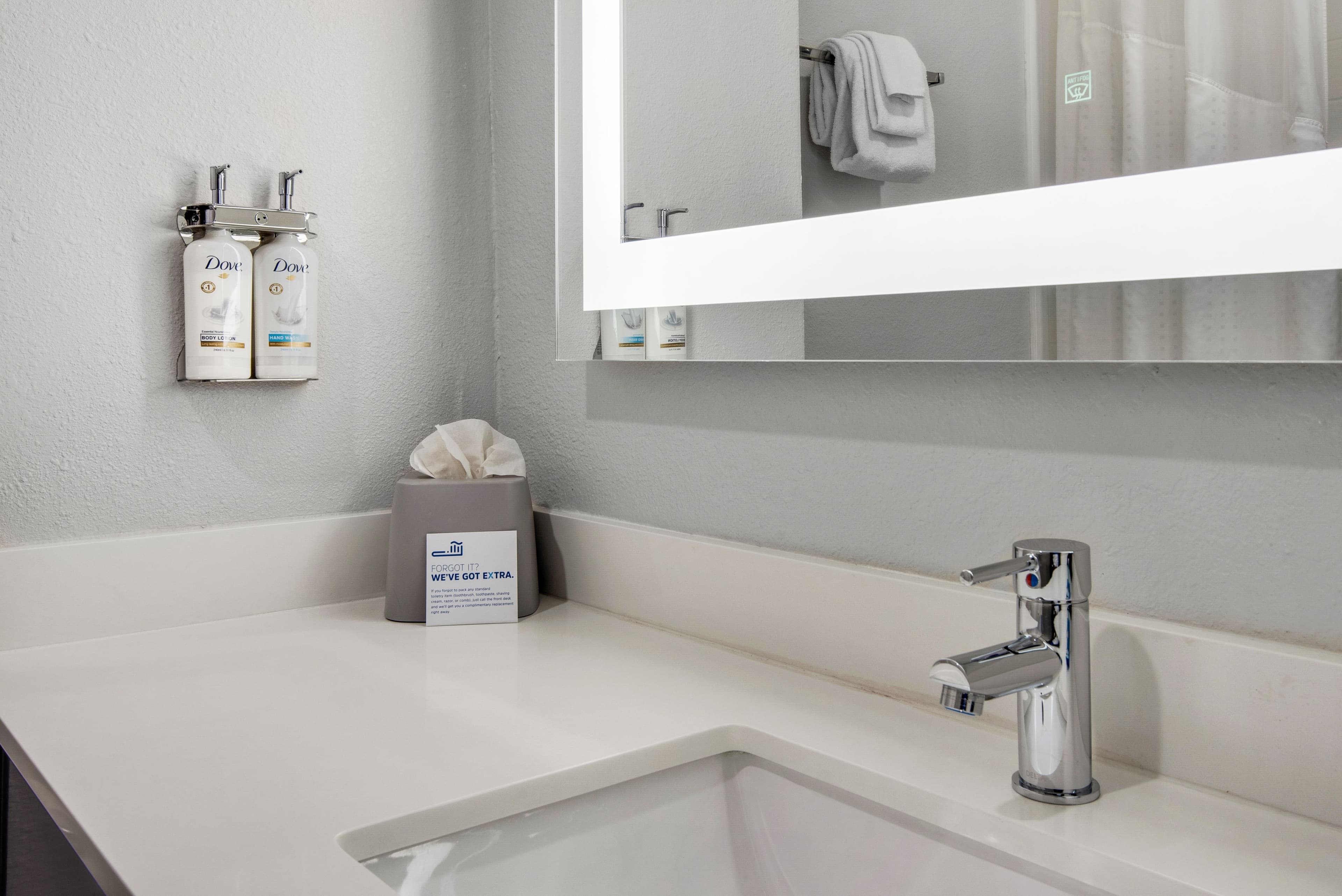 Holiday Inn Express & Suites Destin E - Commons Mall Area — 45