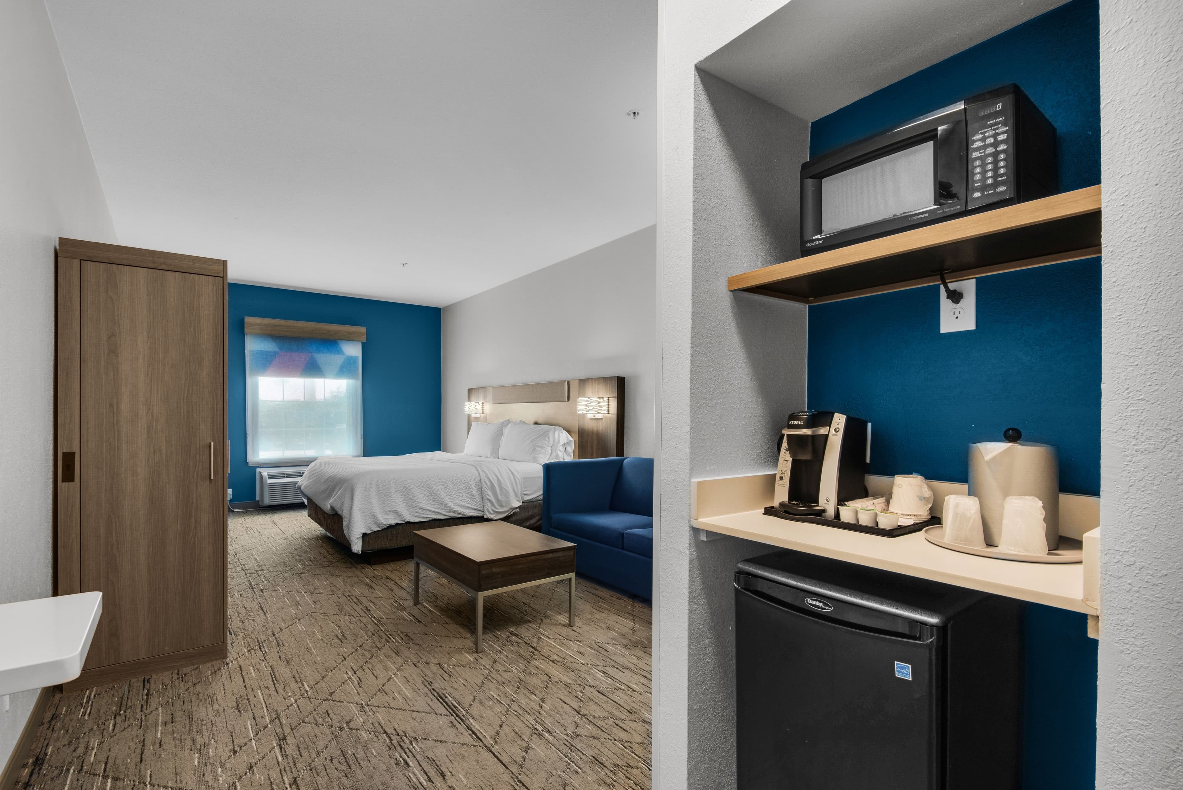 Holiday Inn Express & Suites Destin E - Commons Mall Area — 51