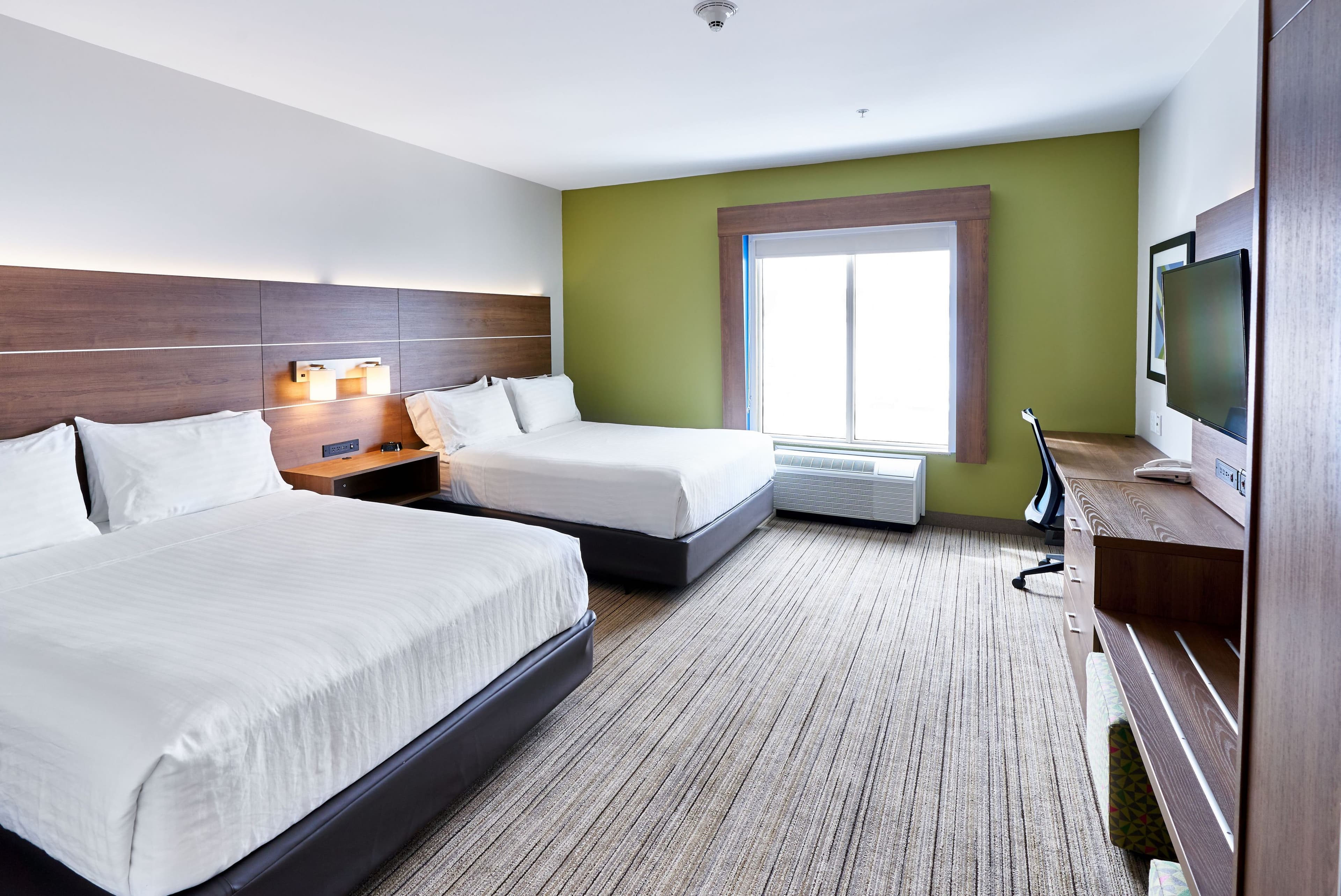 Holiday Inn Express & Suites Dieppe Airport — 7