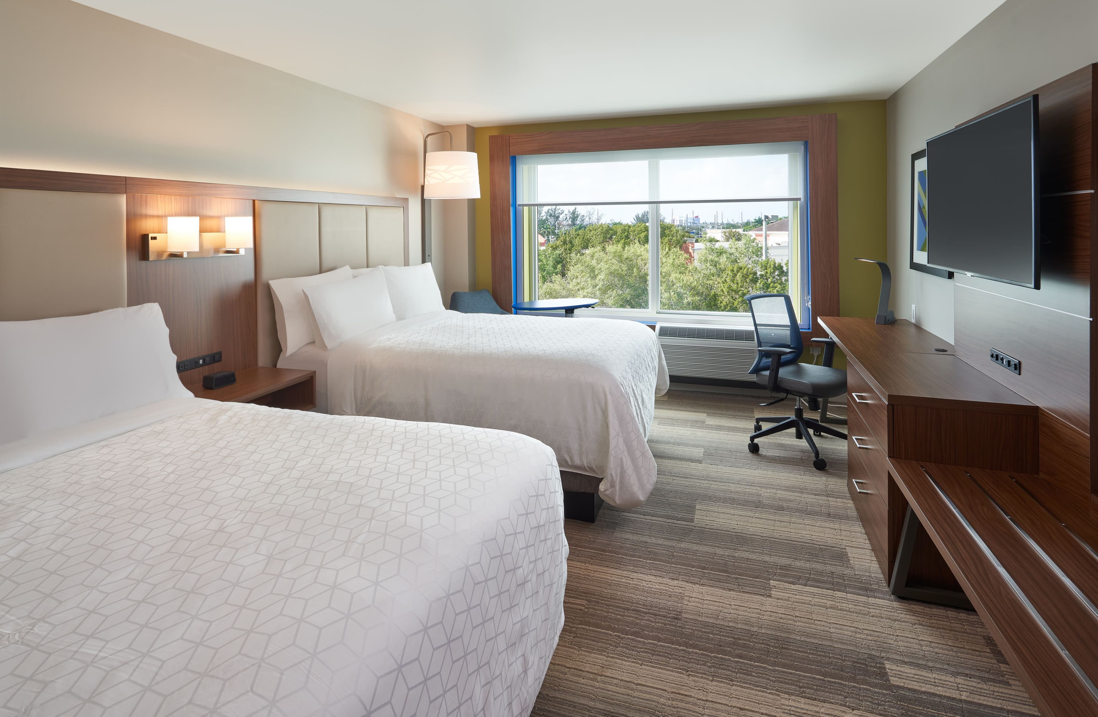 Holiday Inn Express & Suites Doral - Miami — 25
