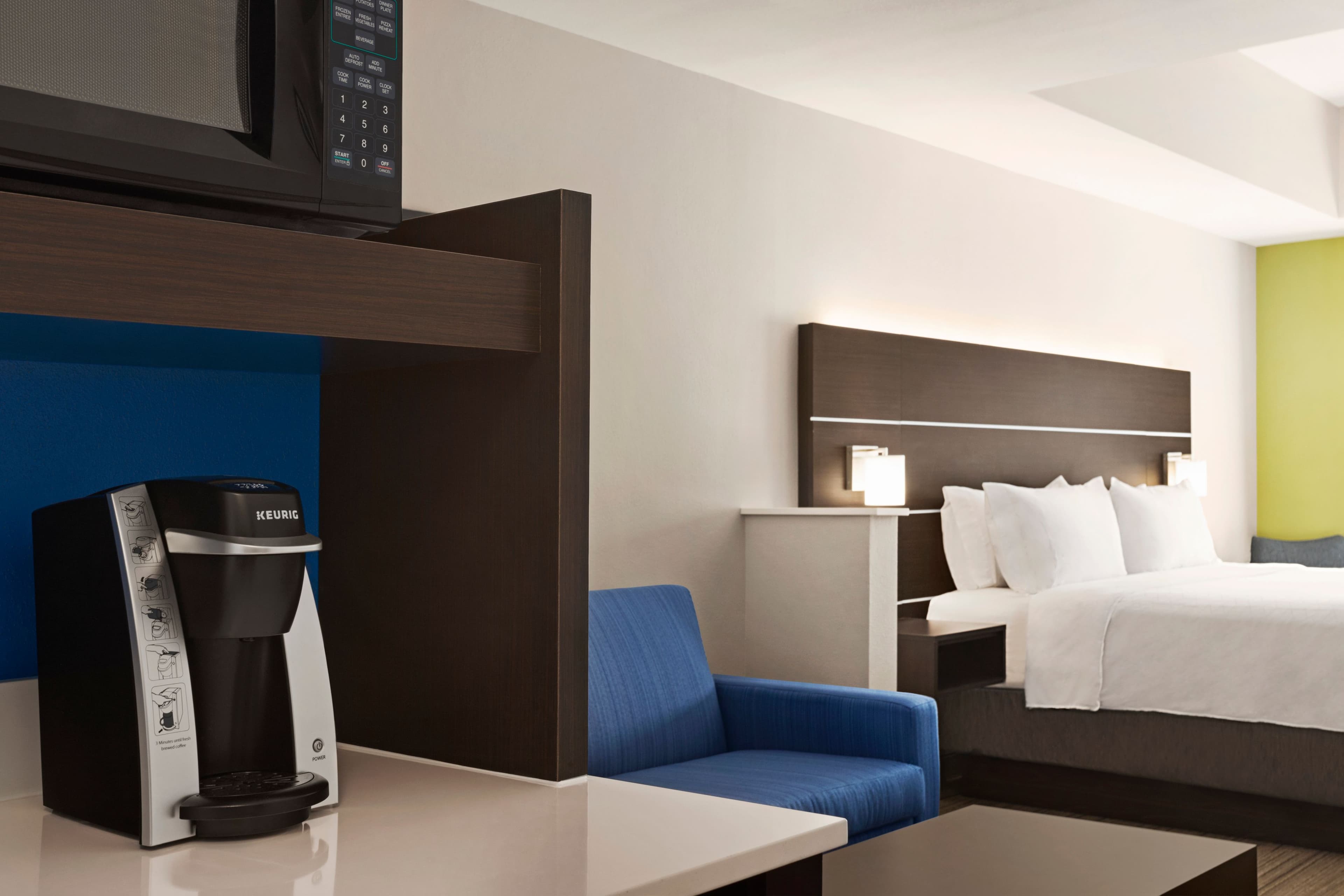 Holiday Inn Express & Suites Durant — 9
