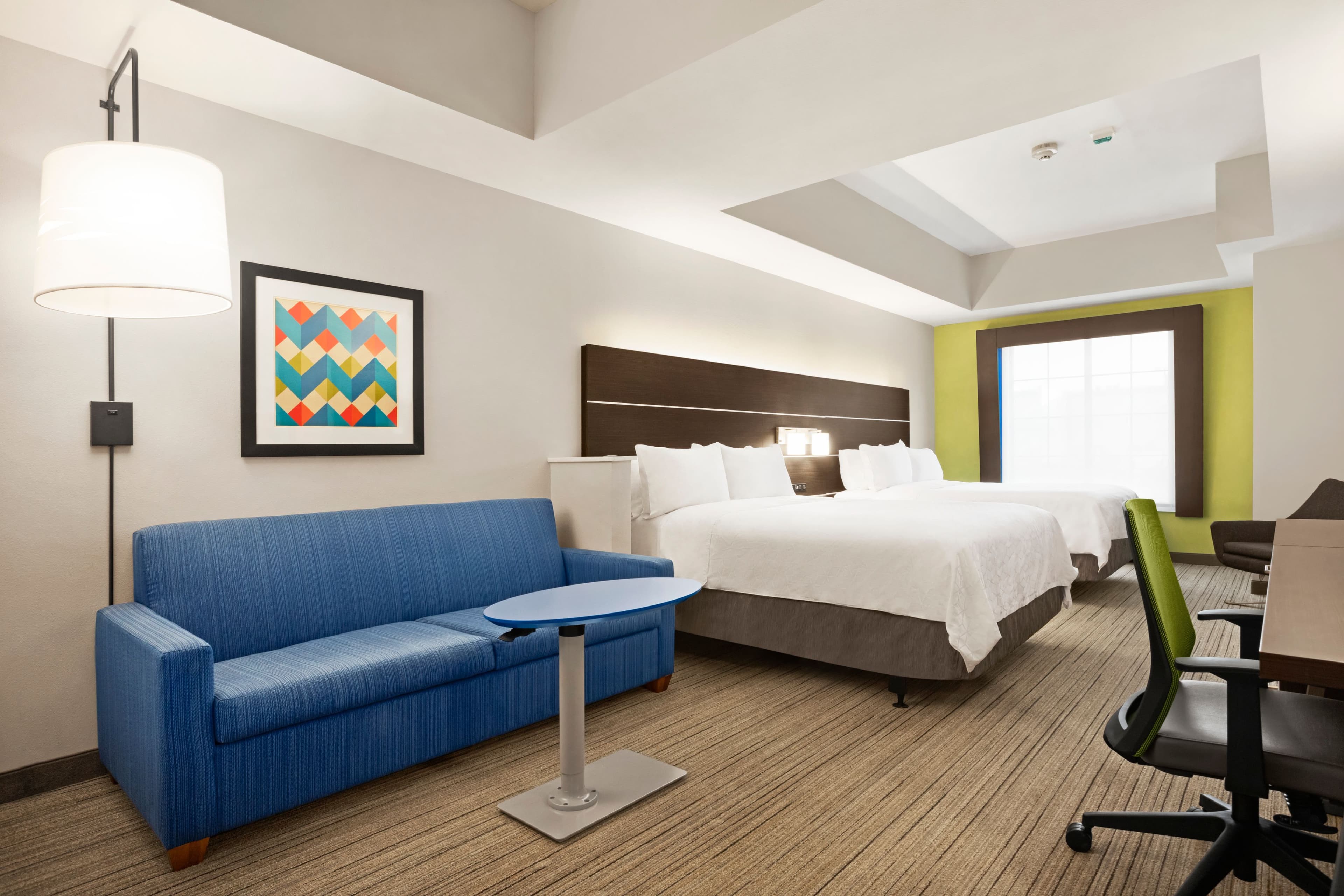 Holiday Inn Express & Suites Durant — 13