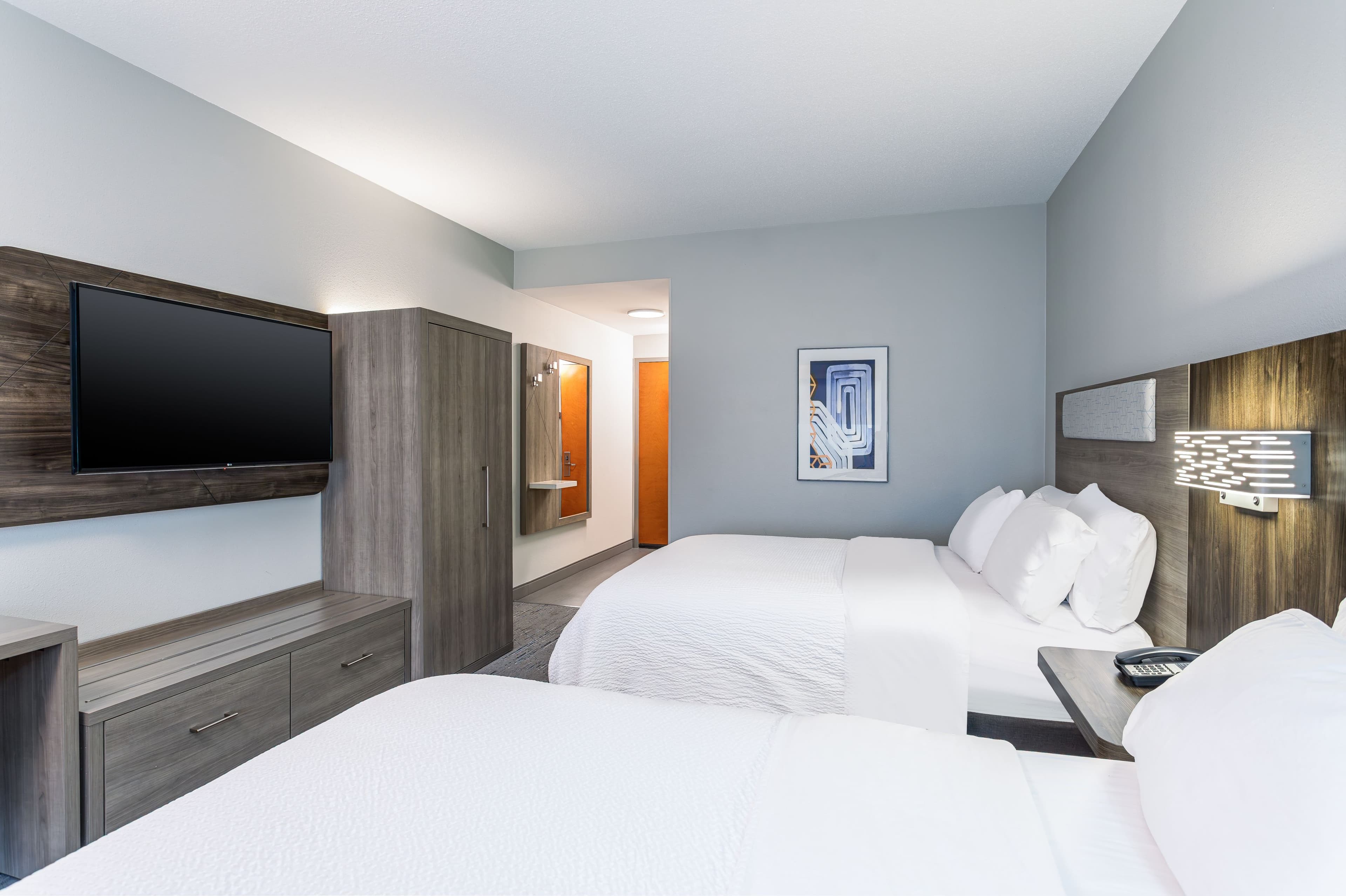Holiday Inn Express & Suites Columbus Edinburgh — 7