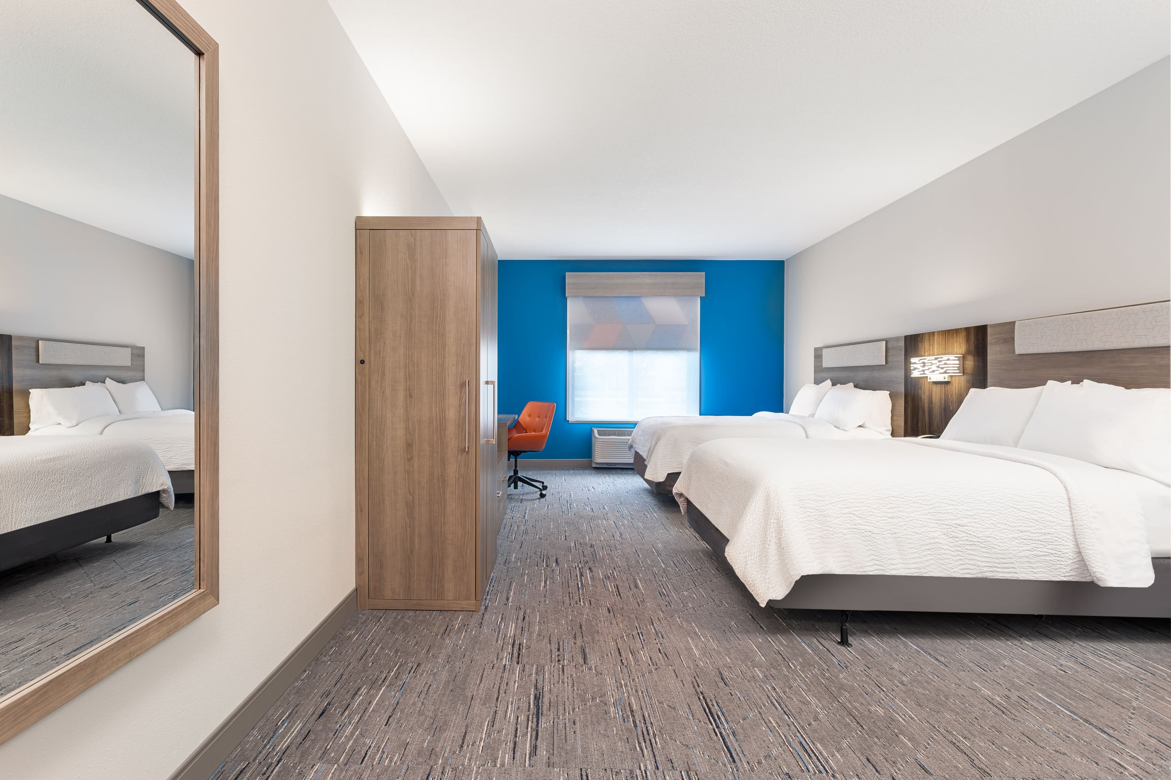 Holiday Inn Express & Suites Columbus Edinburgh — 12