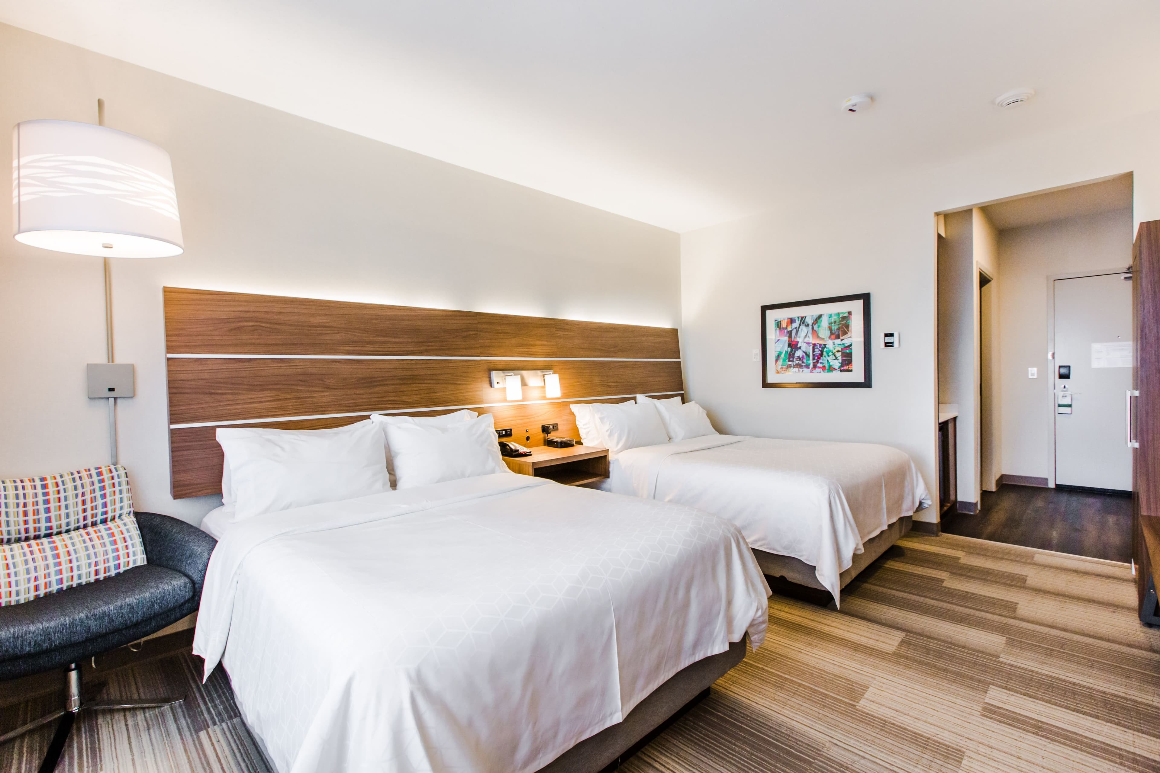 Holiday Inn Express & Suites West Edmonton-Mall Area — 24