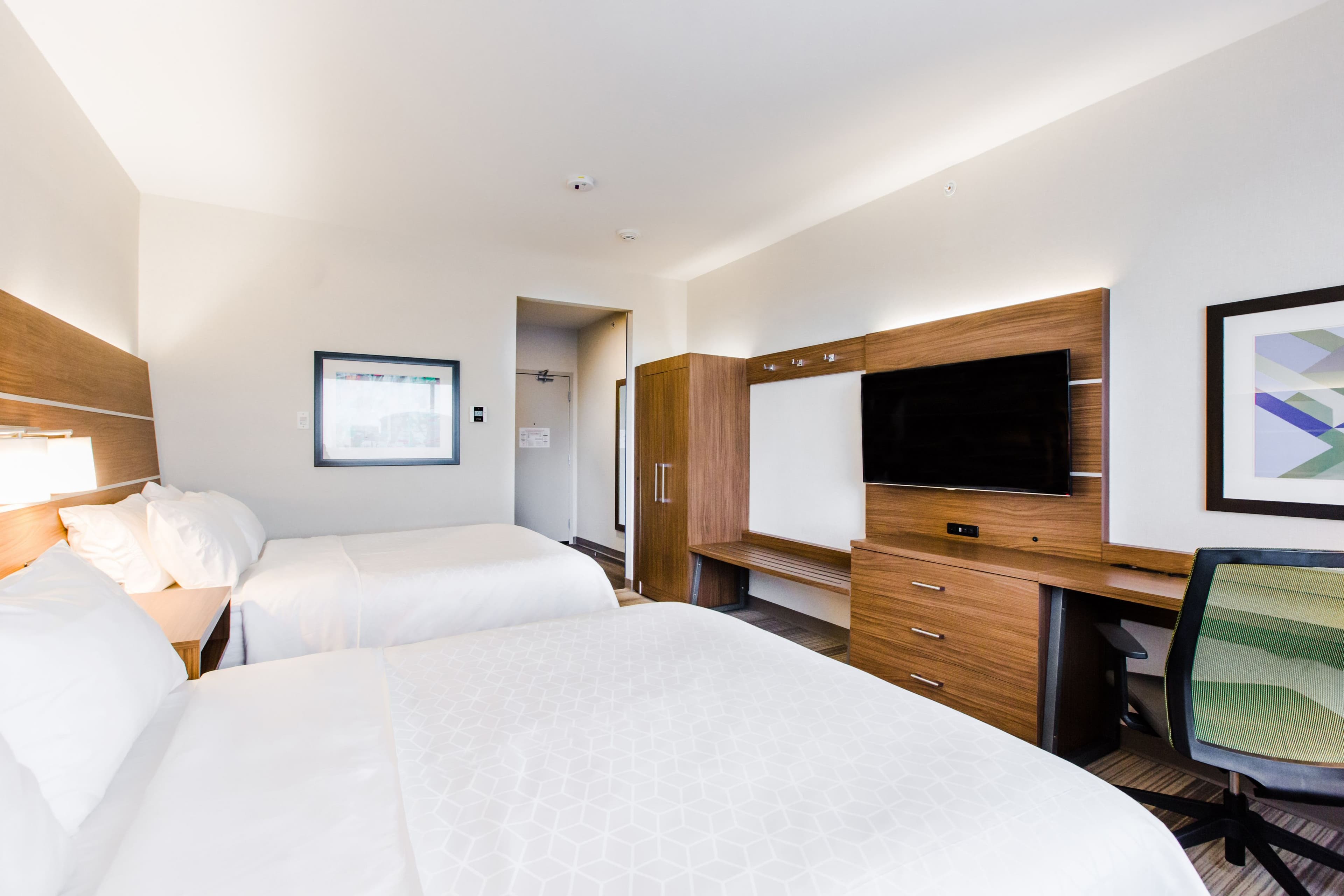Holiday Inn Express & Suites West Edmonton-Mall Area — 25