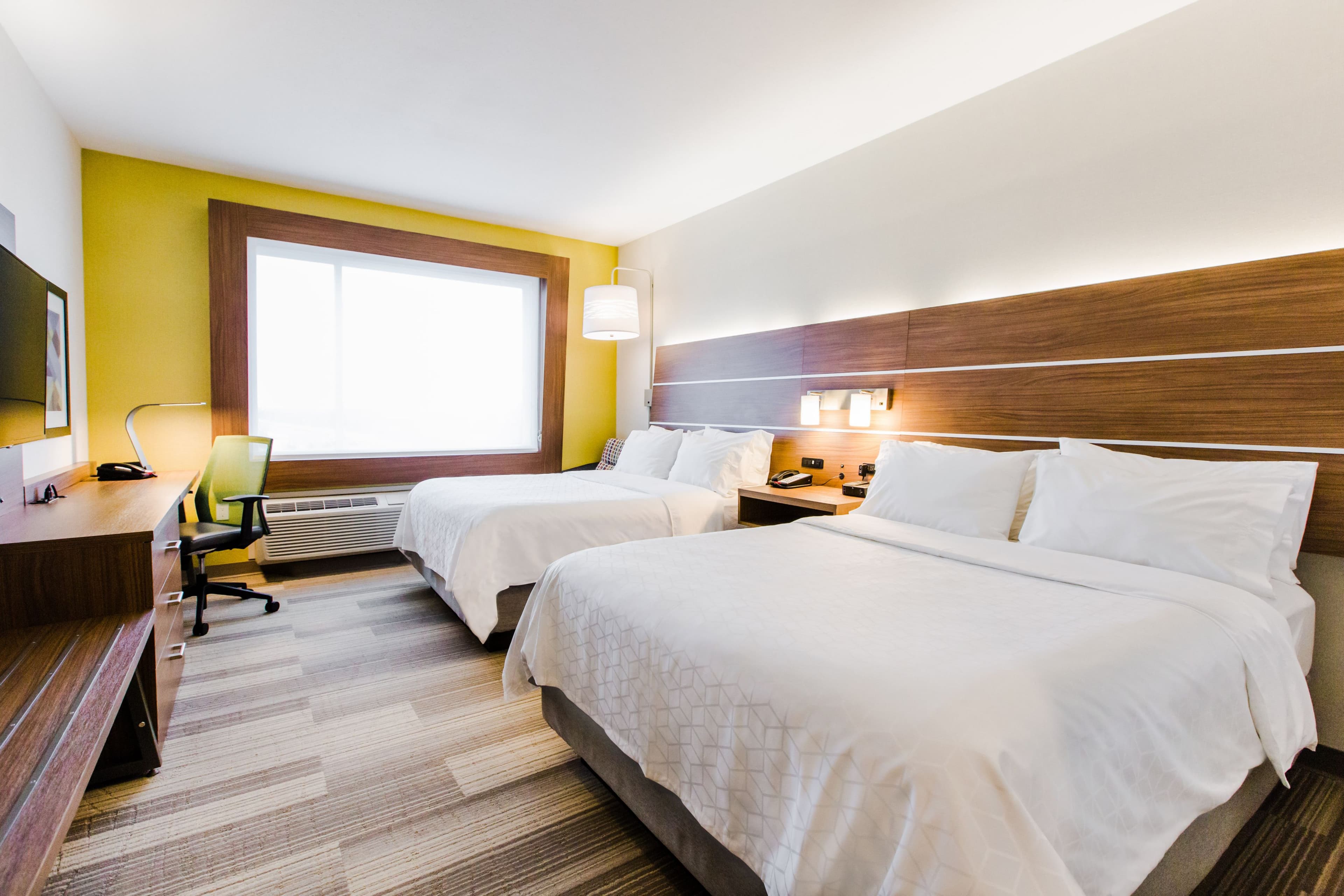 Holiday Inn Express & Suites West Edmonton-Mall Area — 21