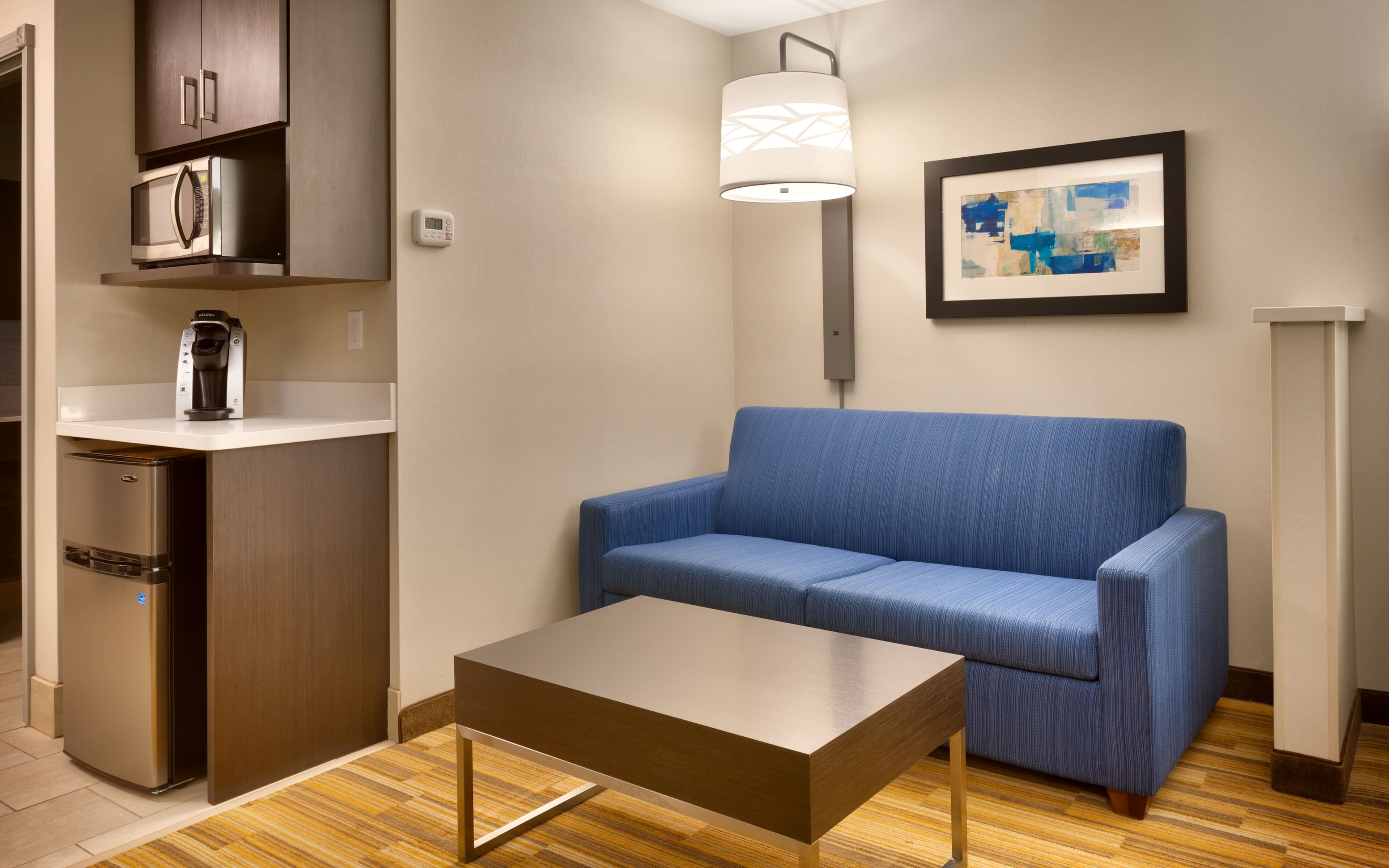 Holiday Inn Express & Suites El Paso I-10 East — 17