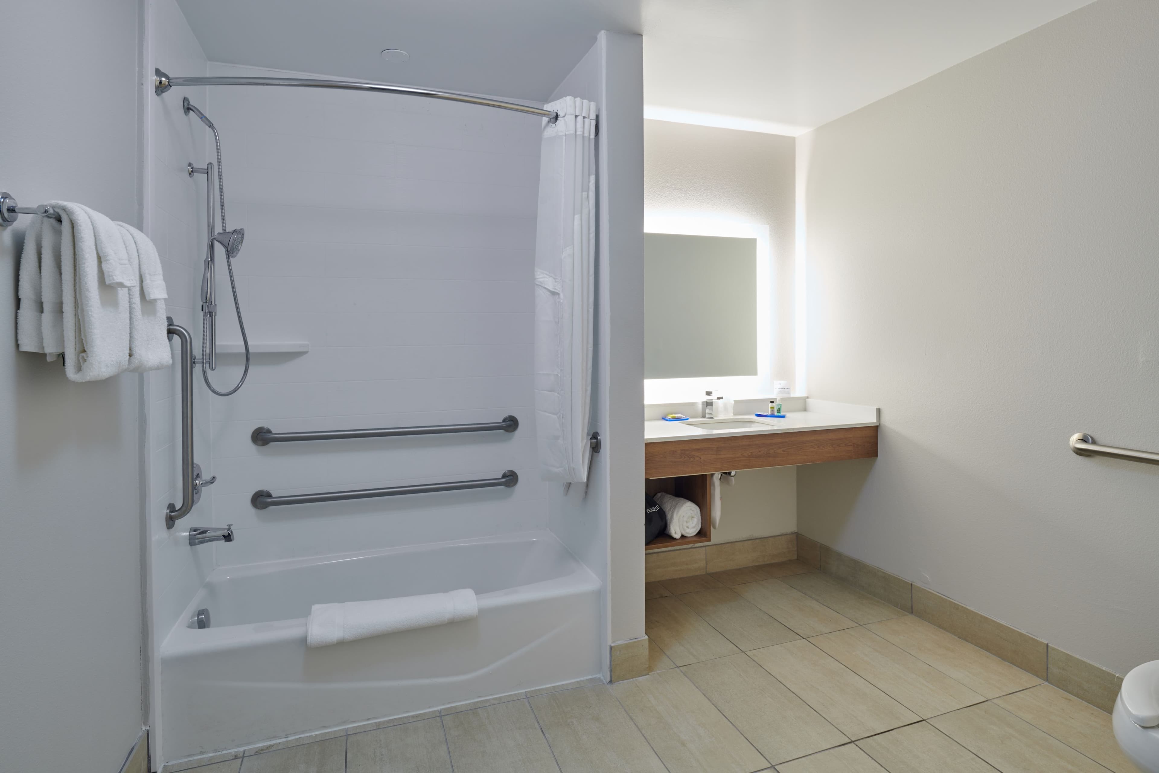 Holiday Inn Express & Suites El Paso - Sunland Park Area — 11
