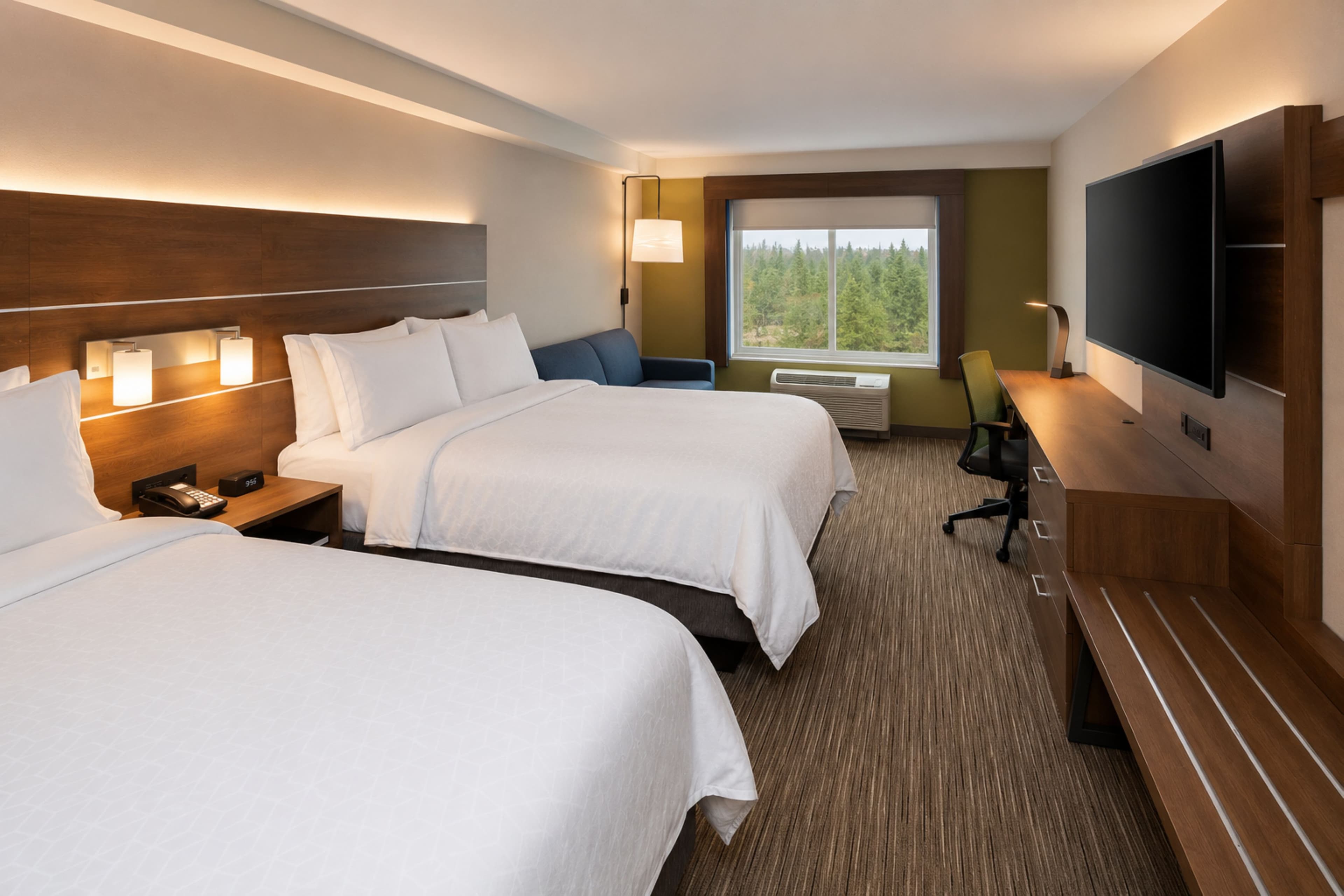 Holiday Inn Express & Suites Halifax Airport — 11
