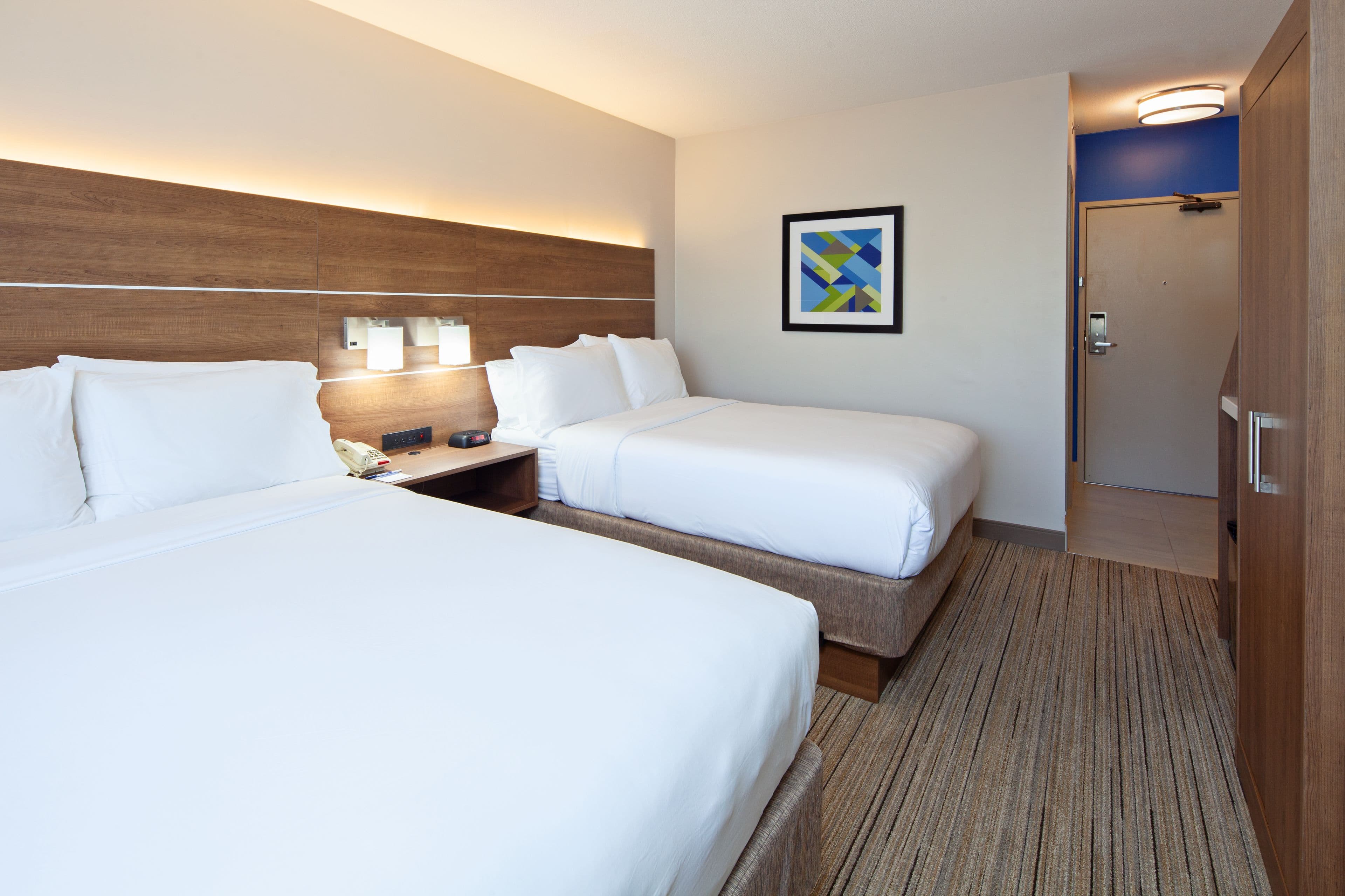 Holiday Inn Express & Suites San Diego-Escondido — 13